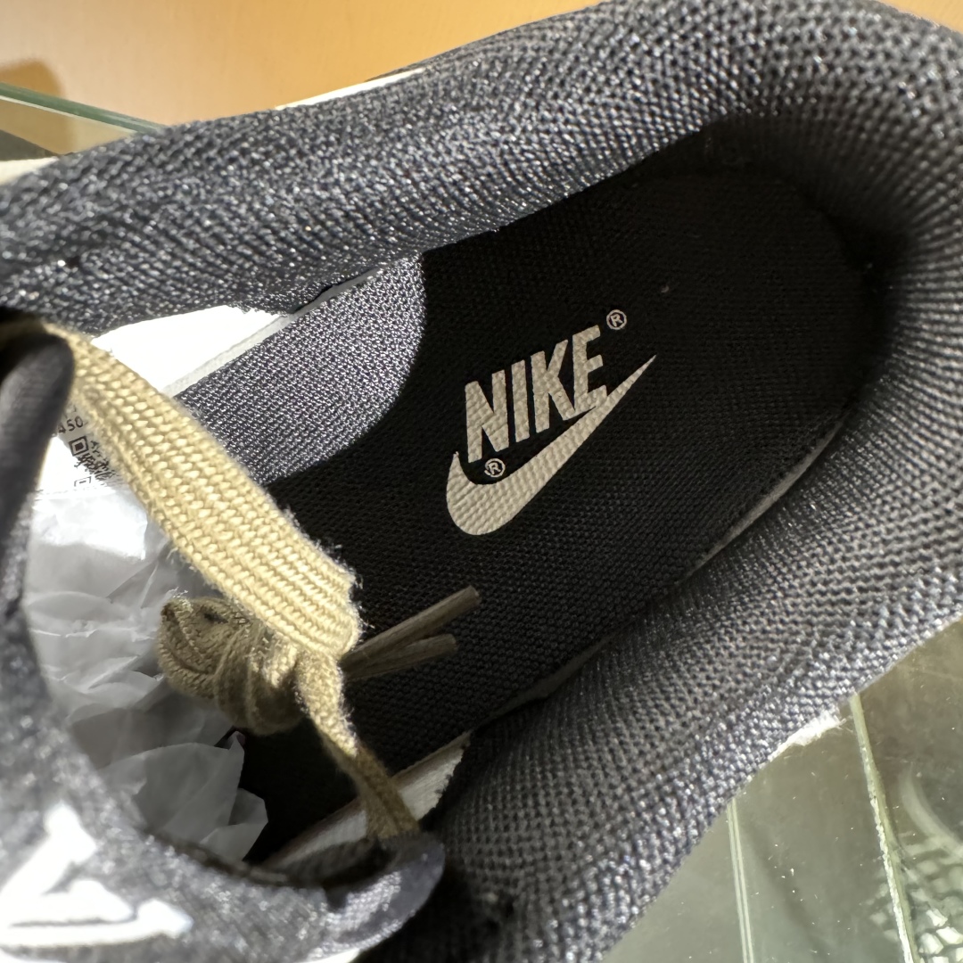 300 Nike SB Dunk Low LV联名 黑棕抽绳 低帮休闲板鞋 YX5066-371