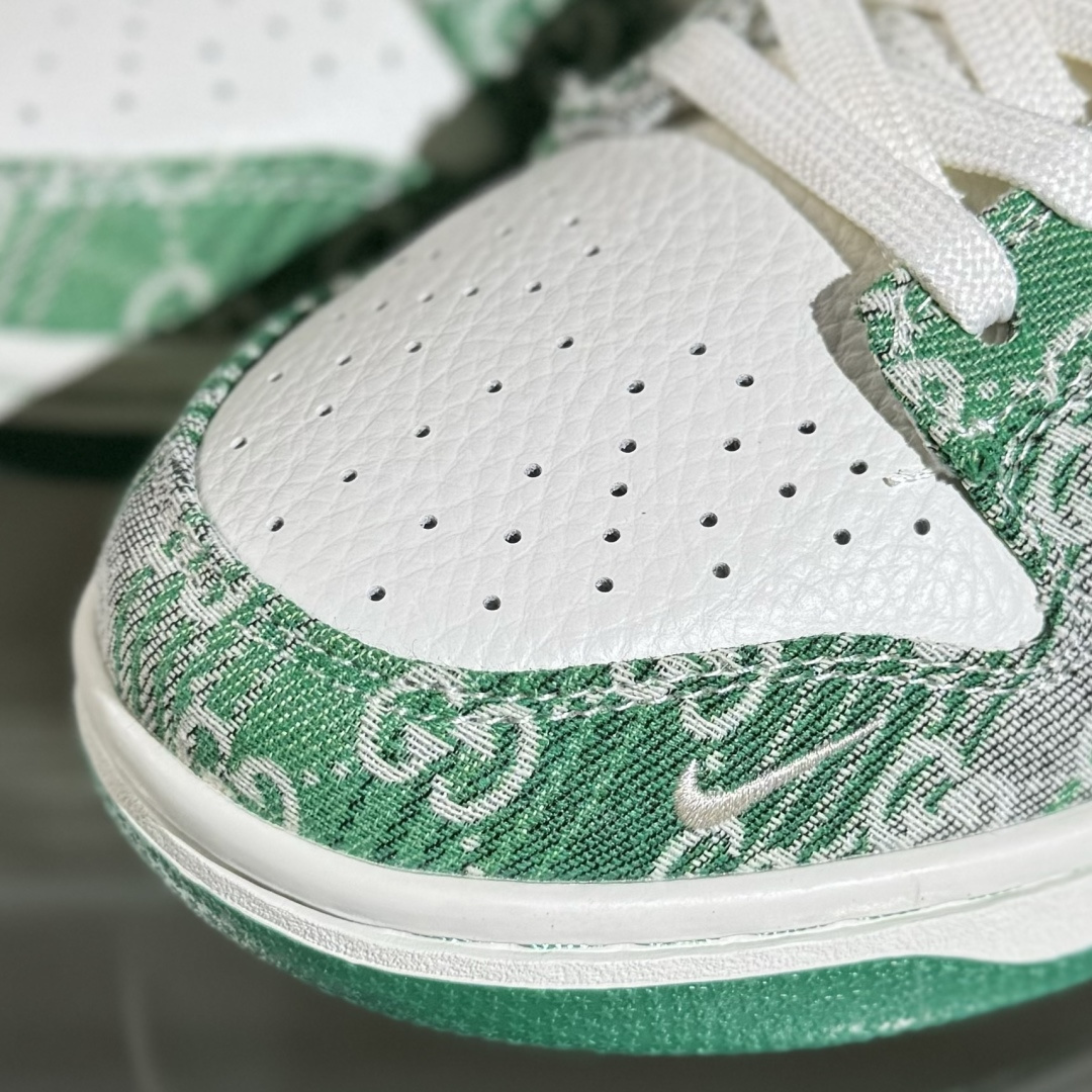 280 Nike SB Dunk Low 古驰联名 灰绿牛仔 周年高端定制 低帮休闲板鞋 SC9207-420-Chinese UA Cheap High Quatity Brand Clothes Bags handbags Sneakers wholesale wholesaler seller from China Factory suppliers Fashion Clothing Shoes best Quality Beautiful Price 280 Nike SB Dunk Low 古驰联名 灰绿牛仔 周年高端定制 低帮休闲板鞋 SC9207-420