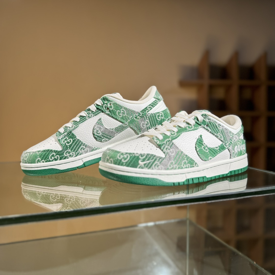 280 Nike SB Dunk Low 古驰联名 灰绿牛仔 周年高端定制 低帮休闲板鞋 SC9207-420-Chinese UA Cheap High Quatity Brand Clothes Bags handbags Sneakers wholesale wholesaler seller from China Factory suppliers Fashion Clothing Shoes best Quality Beautiful Price 280 Nike SB Dunk Low 古驰联名 灰绿牛仔 周年高端定制 低帮休闲板鞋 SC9207-420