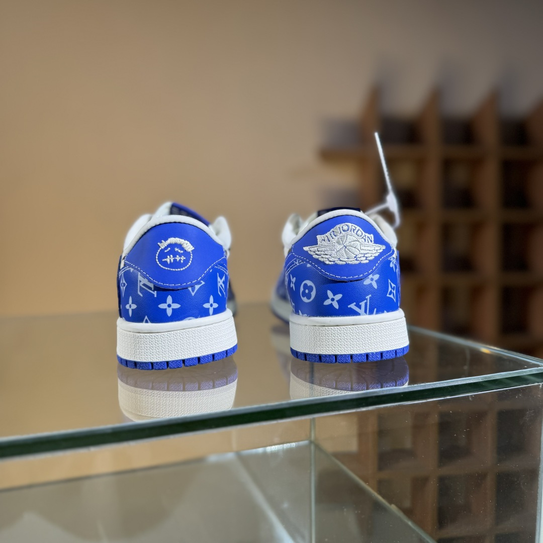 280 Travis Scott x Fragment Design x Air Jordan 1 Low OG SP AJ1 乔1 LV联名 蓝色妖姬 低帮文化休闲板鞋 XQ1979-003-Chinese UA Cheap High Quatity Brand Clothes Bags handbags Sneakers wholesale wholesaler seller from China Factory suppliers Fashion Clothing Shoes best Quality Beautiful Price 280 Travis Scott x Fragment Design x Air Jordan 1 Low OG SP AJ1 乔1 LV联名 蓝色妖姬 低帮文化休闲板鞋 XQ1979-003