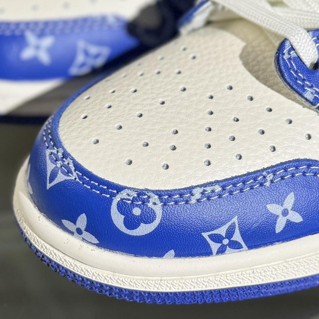 280 Travis Scott x Fragment Design x Air Jordan 1 Low OG SP AJ1 乔1 LV联名 蓝色妖姬 低帮文化休闲板鞋 XQ1979-003-Chinese UA Cheap High Quatity Brand Clothes Bags handbags Sneakers wholesale wholesaler seller from China Factory suppliers Fashion Clothing Shoes best Quality Beautiful Price 280 Travis Scott x Fragment Design x Air Jordan 1 Low OG SP AJ1 乔1 LV联名 蓝色妖姬 低帮文化休闲板鞋 XQ1979-003