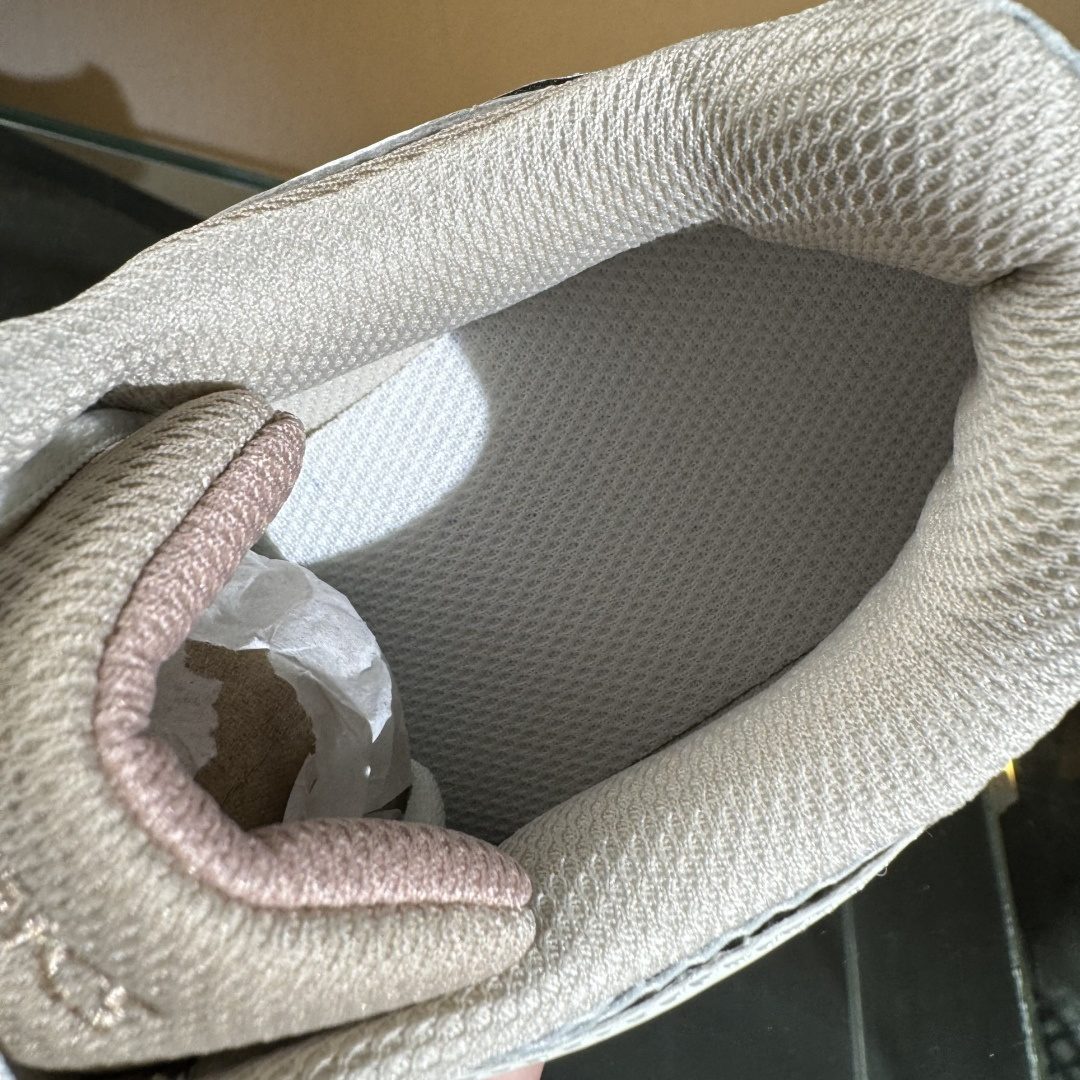 200 Asics GEL-DS TRAINER 14亚瑟士 复古运动休闲运动鞋 老爹鞋 1203A607-301-Chinese UA Cheap High Quatity Brand Clothes Bags handbags Sneakers wholesale wholesaler seller from China Factory suppliers Fashion Clothing Shoes best Quality Beautiful Price 200 Asics GEL-DS TRAINER 14亚瑟士 复古运动休闲运动鞋 老爹鞋 1203A607-301