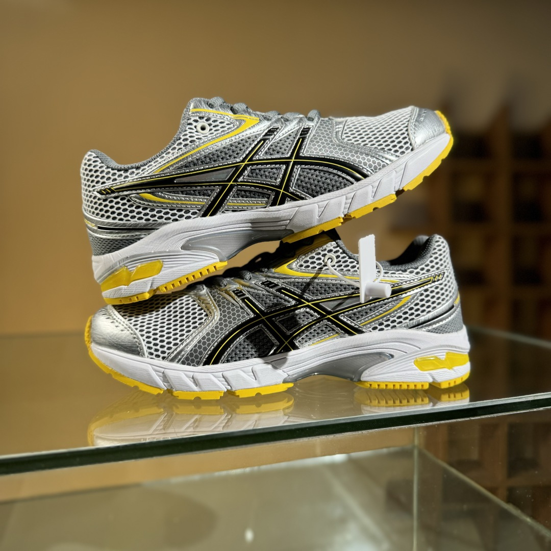 200 Asics GEL-DS TRAINER 14亚瑟士 复古运动休闲运动鞋 老爹鞋 1203A607-101-Chinese UA Cheap High Quatity Brand Clothes Bags handbags Sneakers wholesale wholesaler seller from China Factory suppliers Fashion Clothing Shoes best Quality Beautiful Price 200 Asics GEL-DS TRAINER 14亚瑟士 复古运动休闲运动鞋 老爹鞋 1203A607-101