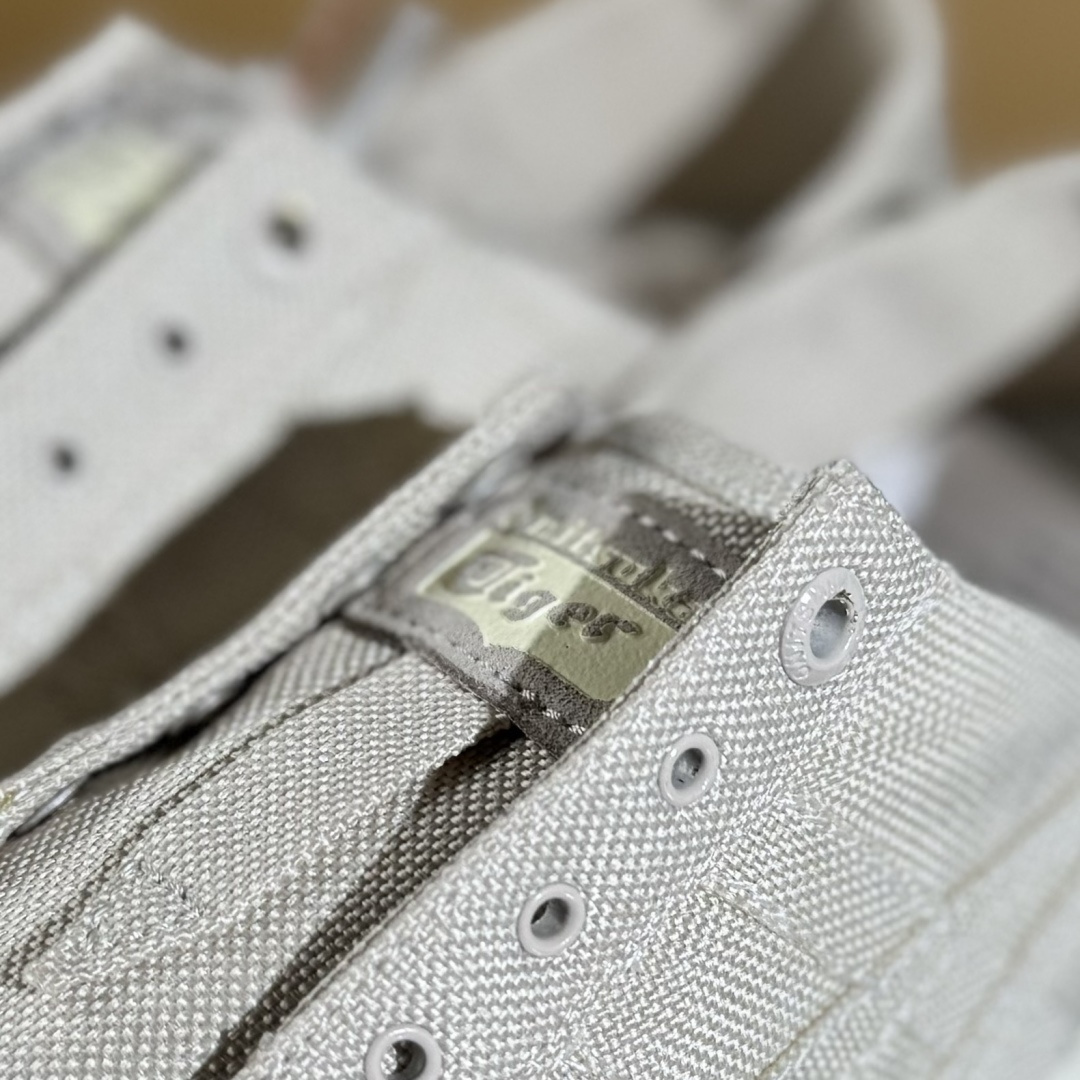 160 OnitsukaTiger/鬼塚虎 Mexico 66 SD Paraty 帆布低邦休闲跑步鞋 1183C432-250-Chinese UA Cheap High Quatity Brand Clothes Bags handbags Sneakers wholesale wholesaler seller from China Factory suppliers Fashion Clothing Shoes best Quality Beautiful Price 160 OnitsukaTiger/鬼塚虎 Mexico 66 SD Paraty 帆布低邦休闲跑步鞋 1183C432-250