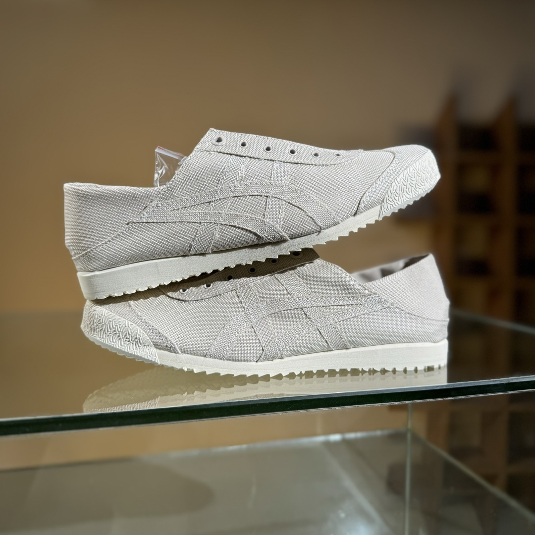 160 OnitsukaTiger/鬼塚虎 Mexico 66 SD Paraty 帆布低邦休闲跑步鞋 1183C432-250-Chinese UA Cheap High Quatity Brand Clothes Bags handbags Sneakers wholesale wholesaler seller from China Factory suppliers Fashion Clothing Shoes best Quality Beautiful Price 160 OnitsukaTiger/鬼塚虎 Mexico 66 SD Paraty 帆布低邦休闲跑步鞋 1183C432-250