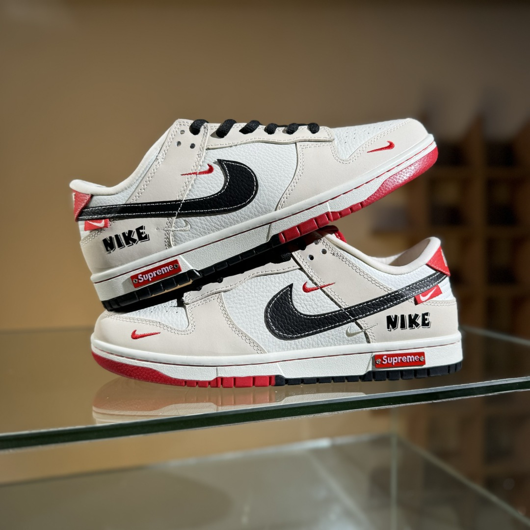 280 Nike SB Dunk Low Sup联名 白卡其三小勾 低帮休闲板鞋 SC9207-427-Chinese UA Cheap High Quatity Brand Clothes Bags handbags Sneakers wholesale wholesaler seller from China Factory suppliers Fashion Clothing Shoes best Quality Beautiful Price 280 Nike SB Dunk Low Sup联名 白卡其三小勾 低帮休闲板鞋 SC9207-427