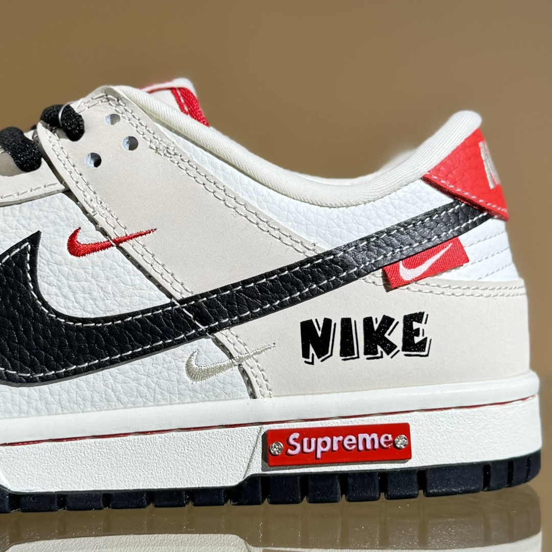 280 Nike SB Dunk Low Sup联名 白卡其三小勾 低帮休闲板鞋 SC9207-427-Chinese UA Cheap High Quatity Brand Clothes Bags handbags Sneakers wholesale wholesaler seller from China Factory suppliers Fashion Clothing Shoes best Quality Beautiful Price 280 Nike SB Dunk Low Sup联名 白卡其三小勾 低帮休闲板鞋 SC9207-427
