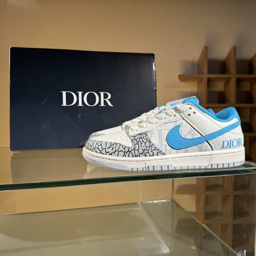 260 Nike SB Dunk Low x DIOR 灰白蓝爆裂纹 XD1588-223-Chinese UA Cheap High Quatity Brand Clothes Bags handbags Sneakers wholesale wholesaler seller from China Factory suppliers Fashion Clothing Shoes best Quality Beautiful Price 260 Nike SB Dunk Low x DIOR 灰白蓝爆裂纹 XD1588-223