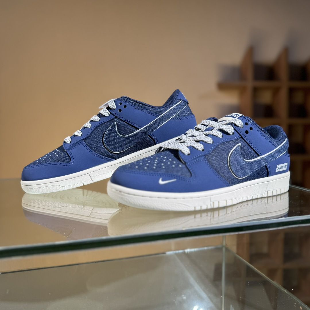 260 Nike SB Dunk Low x Supreme 蓝黑小勾满天星 XD1588-222-Chinese UA Cheap High Quatity Brand Clothes Bags handbags Sneakers wholesale wholesaler seller from China Factory suppliers Fashion Clothing Shoes best Quality Beautiful Price 260 Nike SB Dunk Low x Supreme 蓝黑小勾满天星 XD1588-222