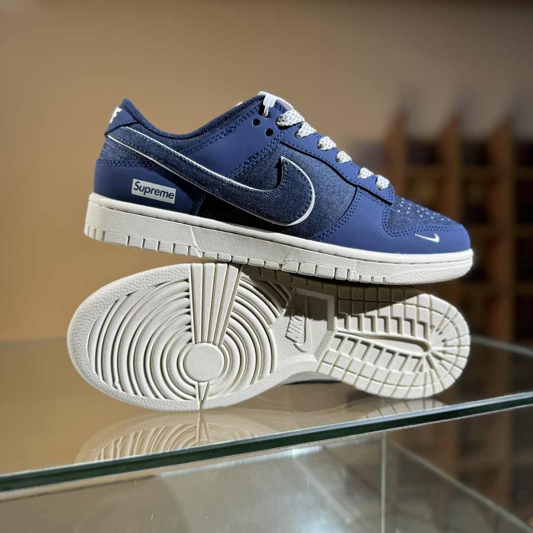 260 Nike SB Dunk Low x Supreme 蓝黑小勾满天星 XD1588-222-Chinese UA Cheap High Quatity Brand Clothes Bags handbags Sneakers wholesale wholesaler seller from China Factory suppliers Fashion Clothing Shoes best Quality Beautiful Price 260 Nike SB Dunk Low x Supreme 蓝黑小勾满天星 XD1588-222
