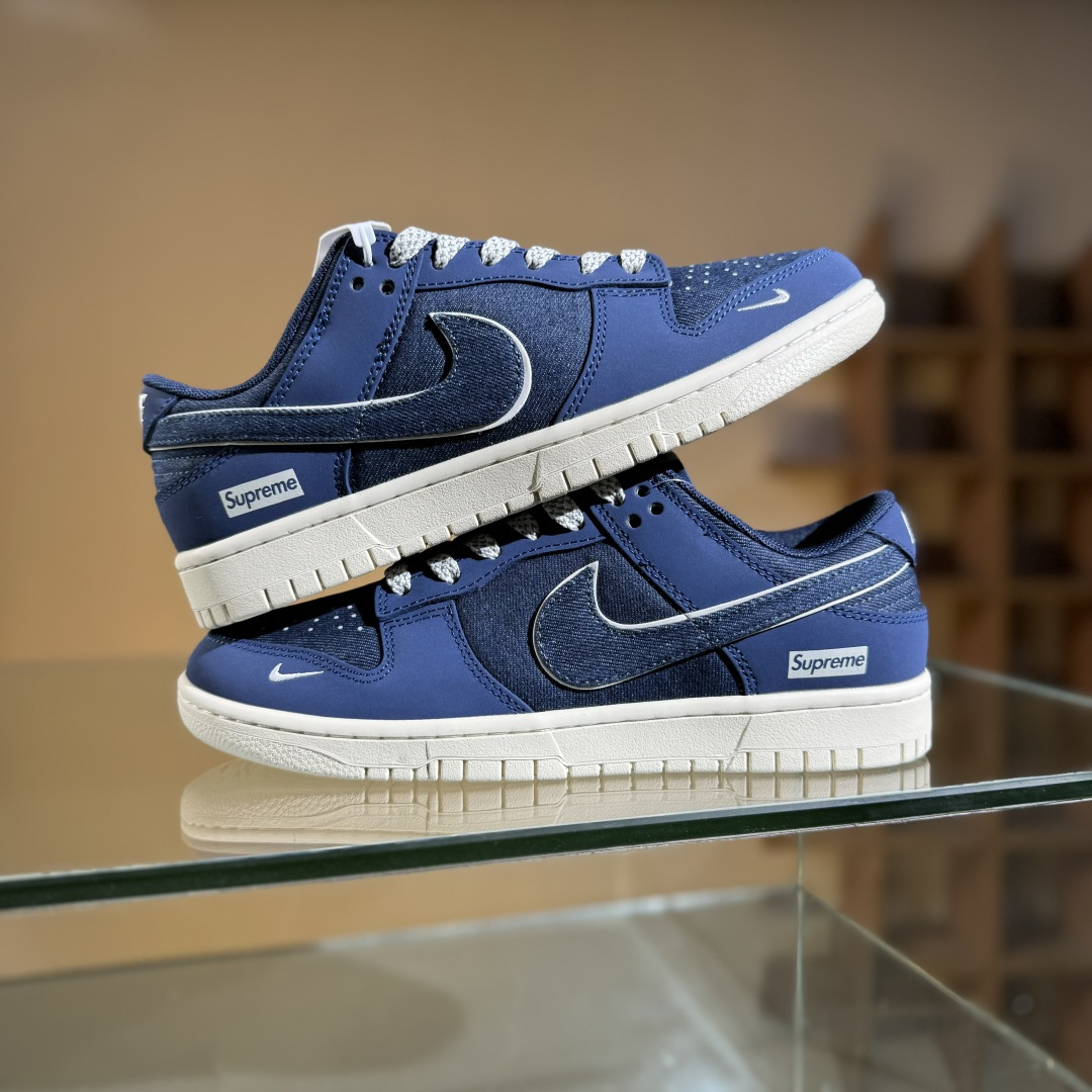 260 Nike SB Dunk Low x Supreme 蓝黑小勾满天星 XD1588-222-Chinese UA Cheap High Quatity Brand Clothes Bags handbags Sneakers wholesale wholesaler seller from China Factory suppliers Fashion Clothing Shoes best Quality Beautiful Price 260 Nike SB Dunk Low x Supreme 蓝黑小勾满天星 XD1588-222