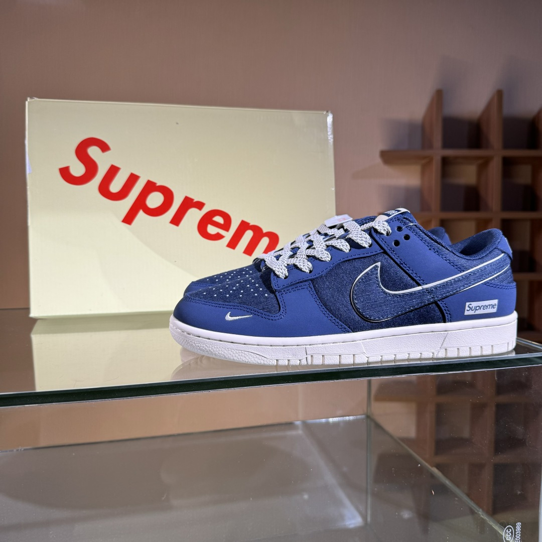 260 Nike SB Dunk Low x Supreme 蓝黑小勾满天星 XD1588-222-Chinese UA Cheap High Quatity Brand Clothes Bags handbags Sneakers wholesale wholesaler seller from China Factory suppliers Fashion Clothing Shoes best Quality Beautiful Price 260 Nike SB Dunk Low x Supreme 蓝黑小勾满天星 XD1588-222