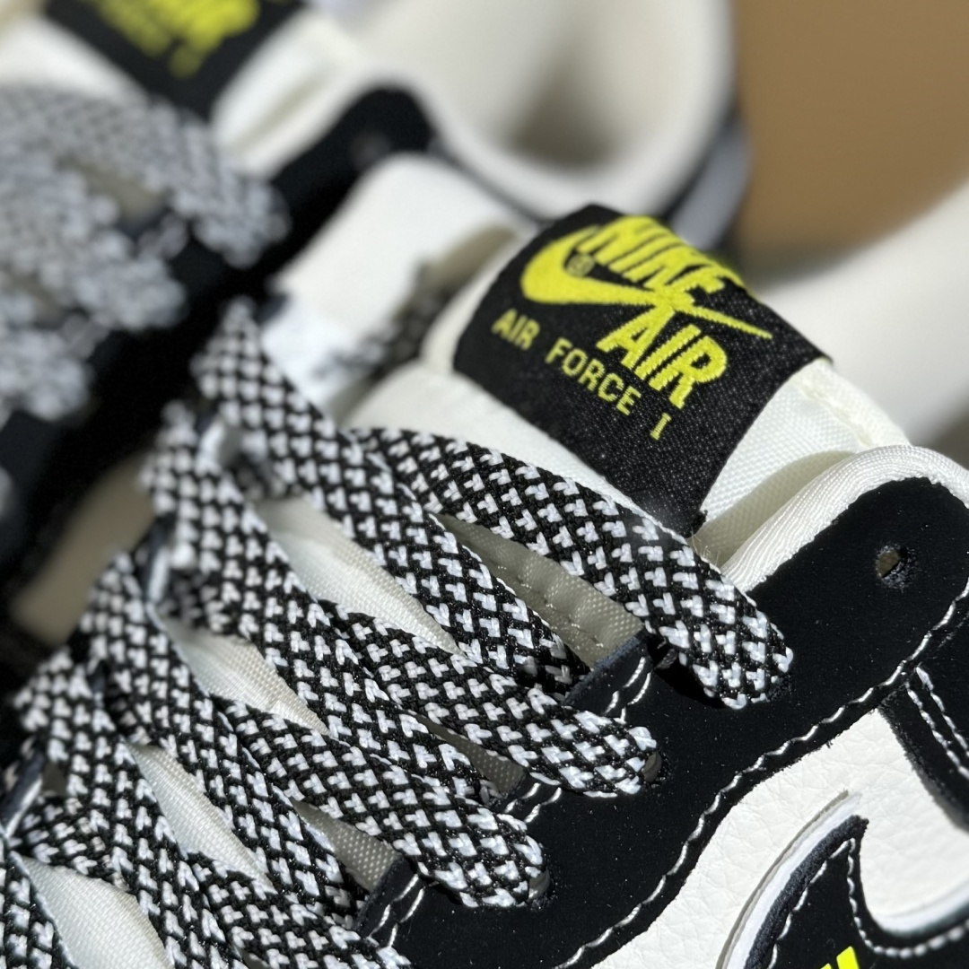 260 Nike Air Force 1'07 Low 芬迪联名 小怪兽 空军一号低帮休闲板鞋 XL1979-102-Chinese UA Cheap High Quatity Brand Clothes Bags handbags Sneakers wholesale wholesaler seller from China Factory suppliers Fashion Clothing Shoes best Quality Beautiful Price 260 Nike Air Force 1'07 Low 芬迪联名 小怪兽 空军一号低帮休闲板鞋 XL1979-102