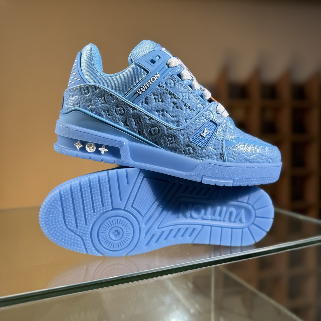 450 LV Trainer系列高奢运动鞋 新款芯片顶级 潮人必备单品-Chinese UA Cheap High Quatity Brand Clothes Bags handbags Sneakers wholesale wholesaler seller from China Factory suppliers Fashion Clothing Shoes best Quality Beautiful Price 450 LV Trainer系列高奢运动鞋 新款芯片顶级 潮人必备单品