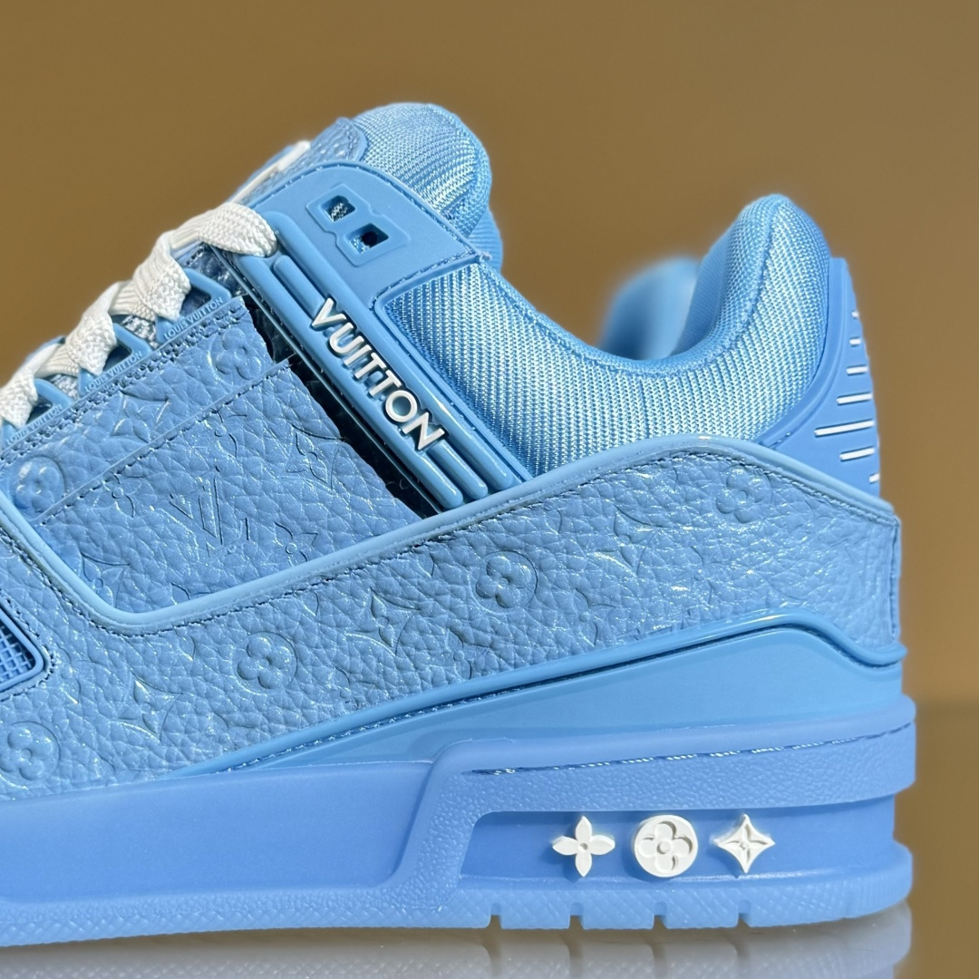 450 LV Trainer系列高奢运动鞋 新款芯片顶级 潮人必备单品-Chinese UA Cheap High Quatity Brand Clothes Bags handbags Sneakers wholesale wholesaler seller from China Factory suppliers Fashion Clothing Shoes best Quality Beautiful Price 450 LV Trainer系列高奢运动鞋 新款芯片顶级 潮人必备单品