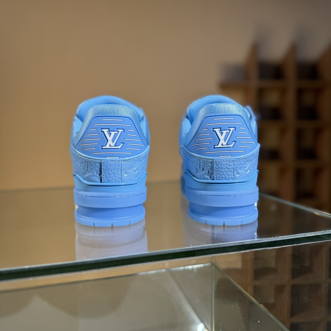 450 LV Trainer系列高奢运动鞋 新款芯片顶级 潮人必备单品-Chinese UA Cheap High Quatity Brand Clothes Bags handbags Sneakers wholesale wholesaler seller from China Factory suppliers Fashion Clothing Shoes best Quality Beautiful Price 450 LV Trainer系列高奢运动鞋 新款芯片顶级 潮人必备单品