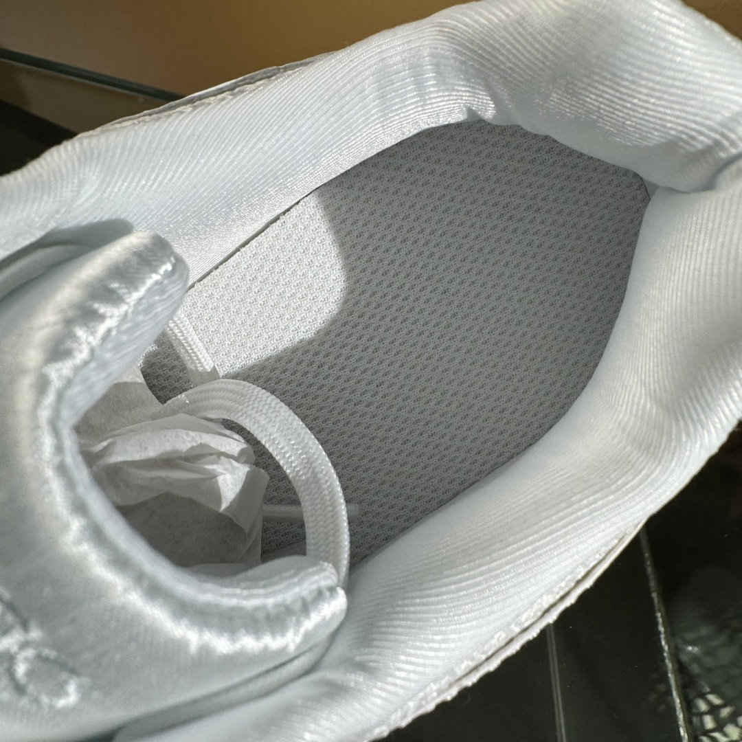 200 Asics GEL-DS TRAINER 14亚瑟士 复古运动休闲运动鞋 老爹鞋 1203A607-300-Chinese UA Cheap High Quatity Brand Clothes Bags handbags Sneakers wholesale wholesaler seller from China Factory suppliers Fashion Clothing Shoes best Quality Beautiful Price 200 Asics GEL-DS TRAINER 14亚瑟士 复古运动休闲运动鞋 老爹鞋 1203A607-300