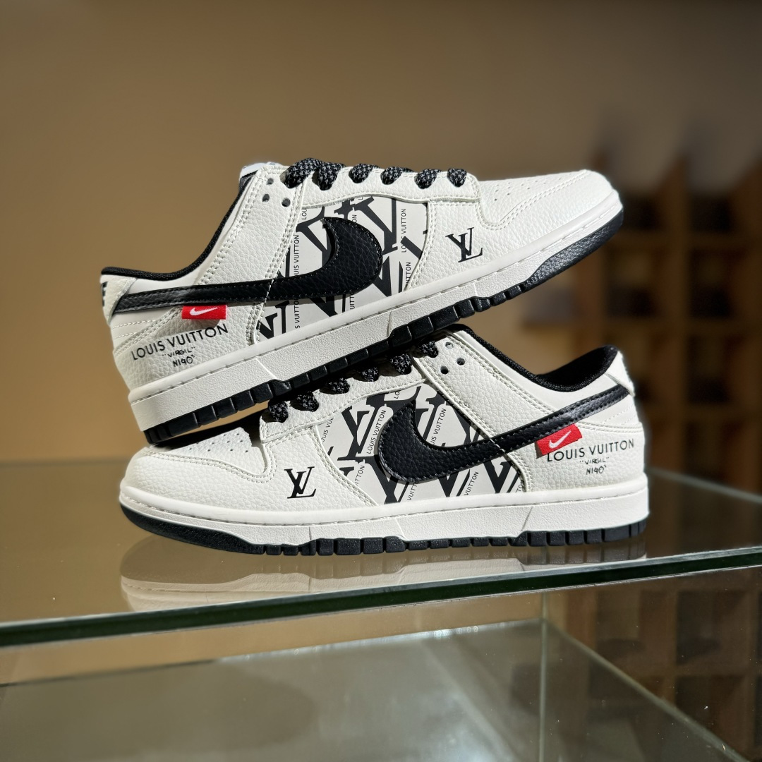 280 Nike SB Dunk Low LV联名 印花米黑 高端定制 低帮休闲板鞋 QW5836-021-Chinese UA Cheap High Quatity Brand Clothes Bags handbags Sneakers wholesale wholesaler seller from China Factory suppliers Fashion Clothing Shoes best Quality Beautiful Price 280 Nike SB Dunk Low LV联名 印花米黑 高端定制 低帮休闲板鞋 QW5836-021