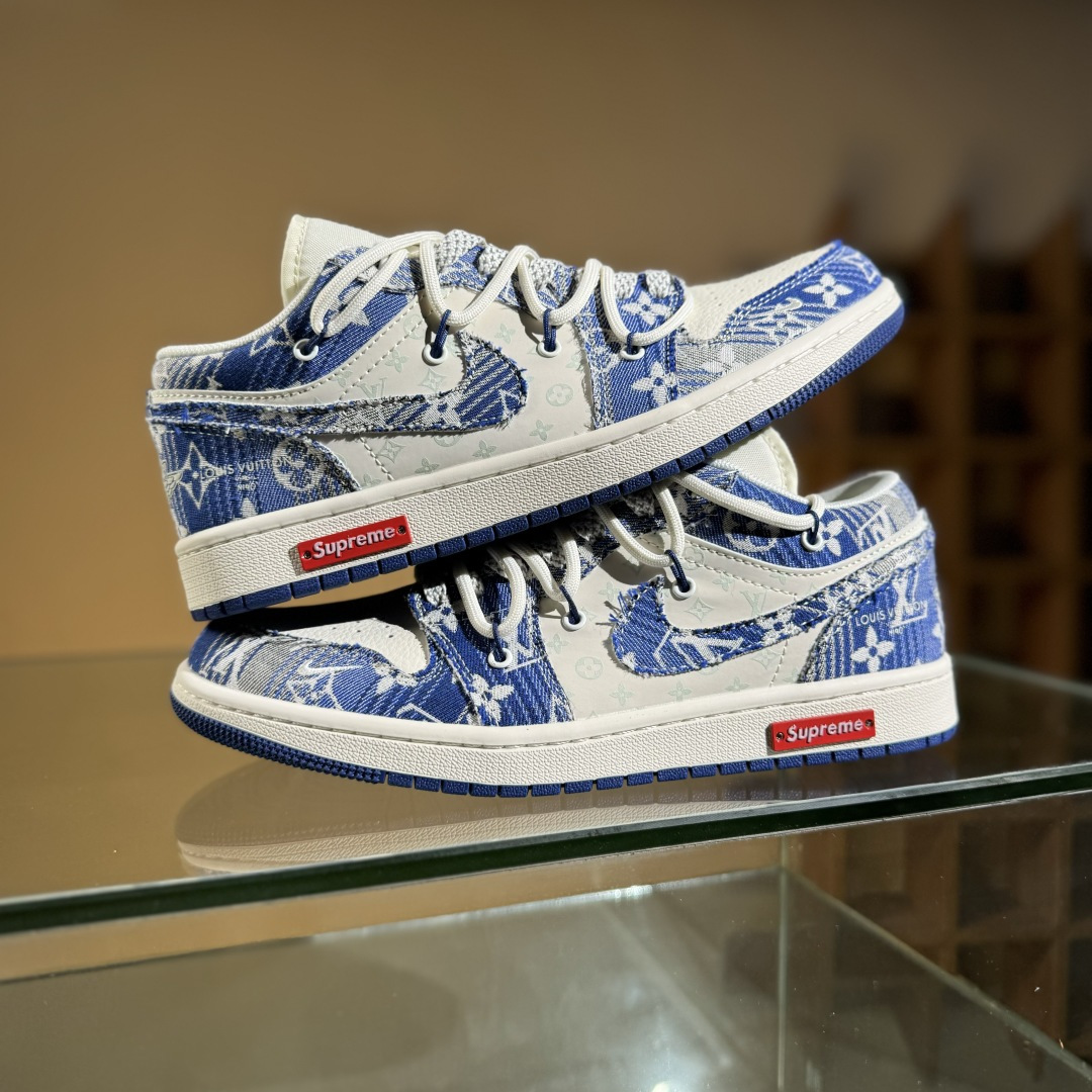 300 Air Jordan 1 Low AJ1 乔1 LV联名 蓝花布抽绳 高端定制 低帮复古篮球鞋 YX5066-373-Chinese UA Cheap High Quatity Brand Clothes Bags handbags Sneakers wholesale wholesaler seller from China Factory suppliers Fashion Clothing Shoes best Quality Beautiful Price 300 Air Jordan 1 Low AJ1 乔1 LV联名 蓝花布抽绳 高端定制 低帮复古篮球鞋 YX5066-373