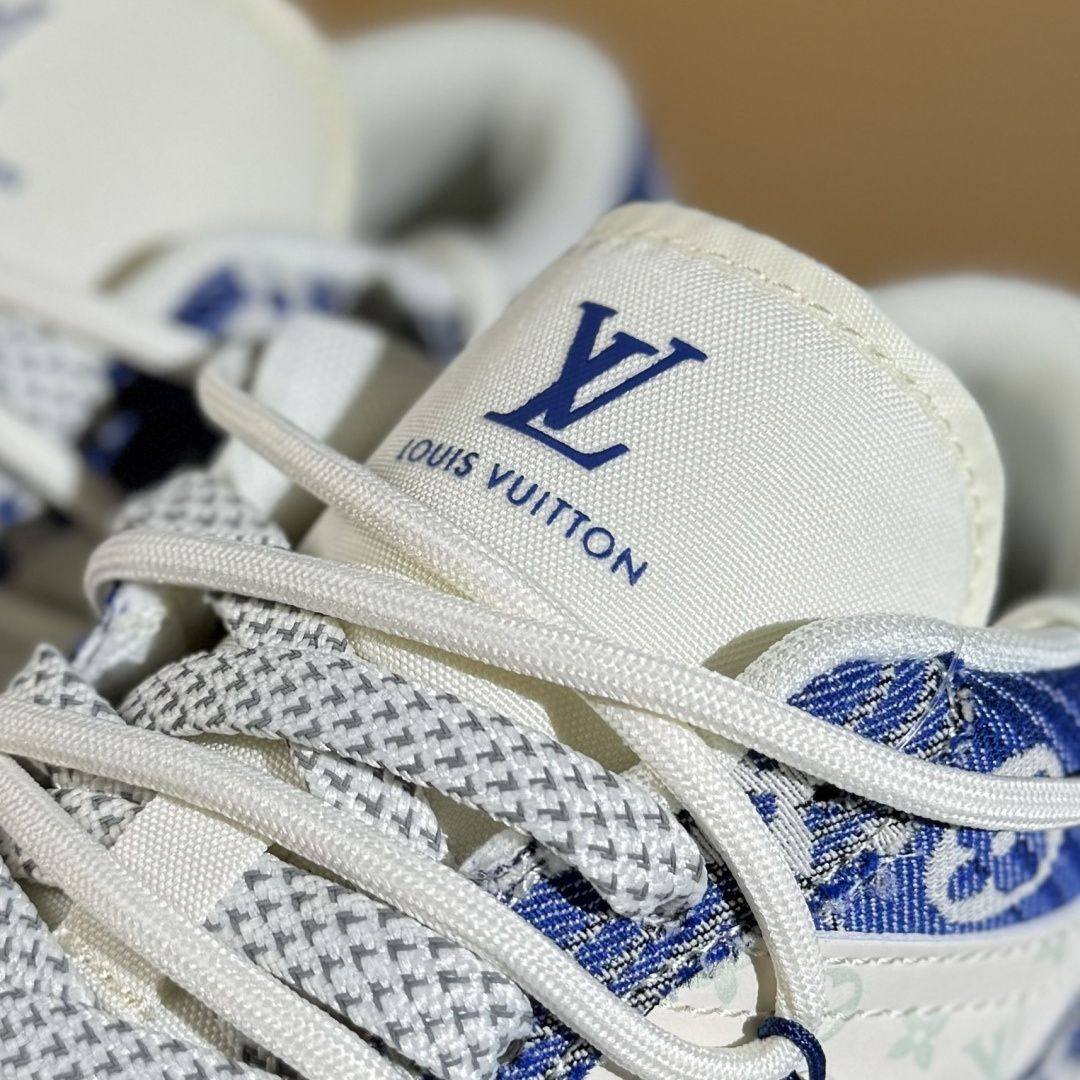 300 Air Jordan 1 Low AJ1 乔1 LV联名 蓝花布抽绳 高端定制 低帮复古篮球鞋 YX5066-373-Chinese UA Cheap High Quatity Brand Clothes Bags handbags Sneakers wholesale wholesaler seller from China Factory suppliers Fashion Clothing Shoes best Quality Beautiful Price 300 Air Jordan 1 Low AJ1 乔1 LV联名 蓝花布抽绳 高端定制 低帮复古篮球鞋 YX5066-373