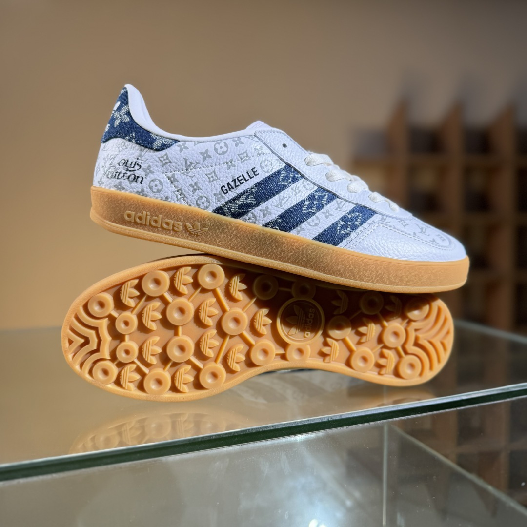 200 Adidas三叶草SAMBA OG x Louis Vuitton 白黑 休闲板鞋 SC9207-727-Chinese UA Cheap High Quatity Brand Clothes Bags handbags Sneakers wholesale wholesaler seller from China Factory suppliers Fashion Clothing Shoes best Quality Beautiful Price 200 Adidas三叶草SAMBA OG x Louis Vuitton 白黑 休闲板鞋 SC9207-727