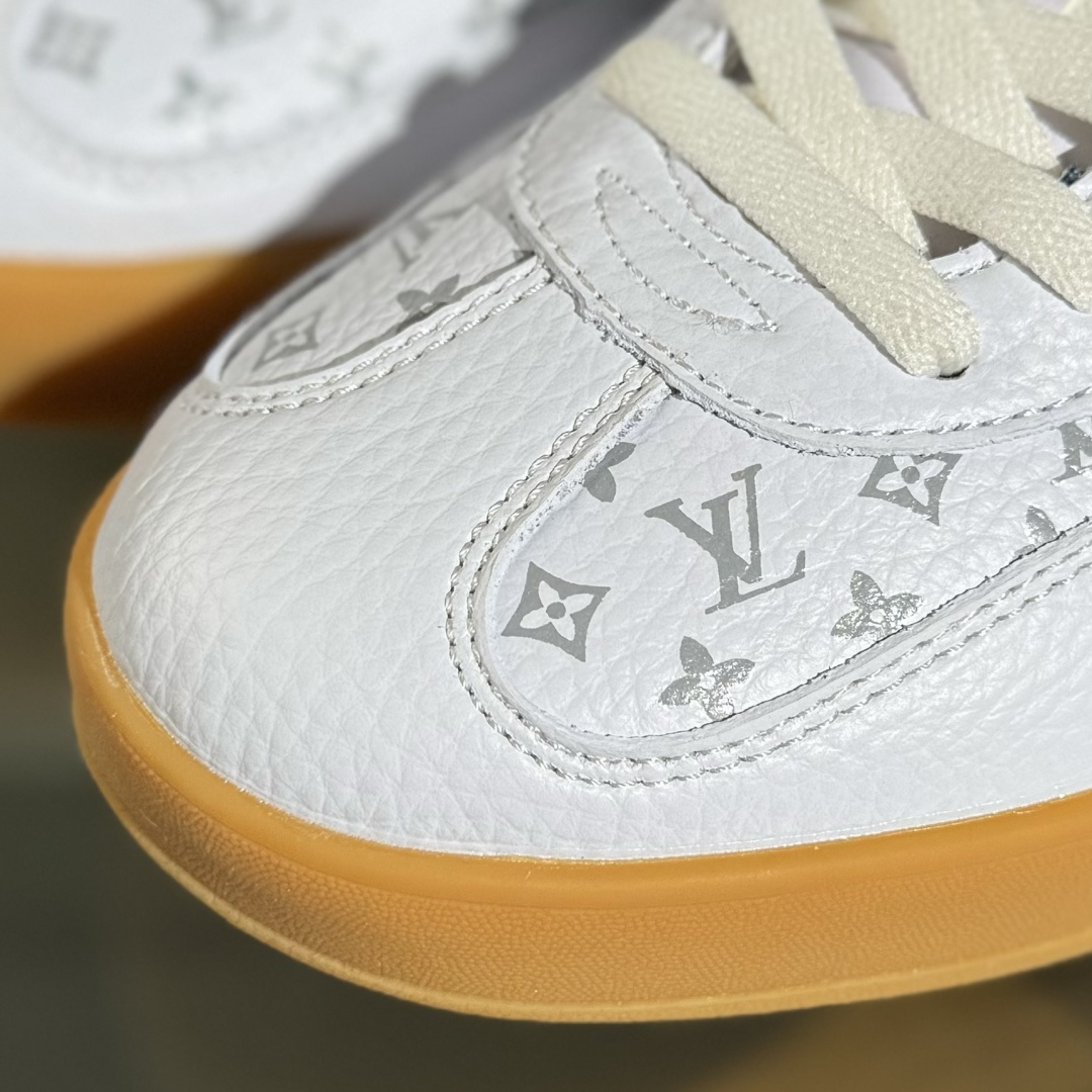 200 Adidas三叶草SAMBA OG x Louis Vuitton 白黑 休闲板鞋 SC9207-727-Chinese UA Cheap High Quatity Brand Clothes Bags handbags Sneakers wholesale wholesaler seller from China Factory suppliers Fashion Clothing Shoes best Quality Beautiful Price 200 Adidas三叶草SAMBA OG x Louis Vuitton 白黑 休闲板鞋 SC9207-727