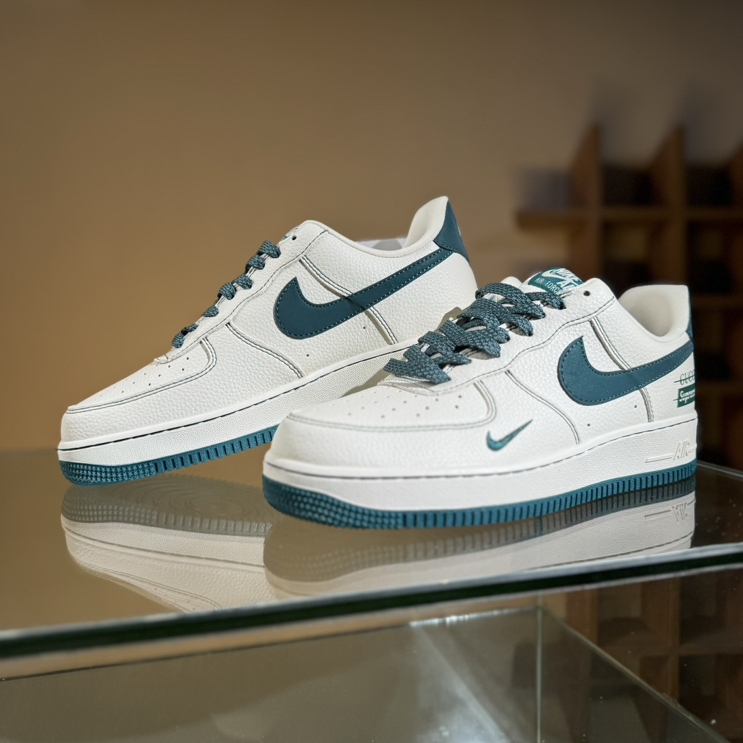 260 Nike Air Force 1'07 Low 联名 湖水蓝 空军一号低帮休闲板鞋 KJ1688-005-Chinese UA Cheap High Quatity Brand Clothes Bags handbags Sneakers wholesale wholesaler seller from China Factory suppliers Fashion Clothing Shoes best Quality Beautiful Price 260 Nike Air Force 1'07 Low 联名 湖水蓝 空军一号低帮休闲板鞋 KJ1688-005