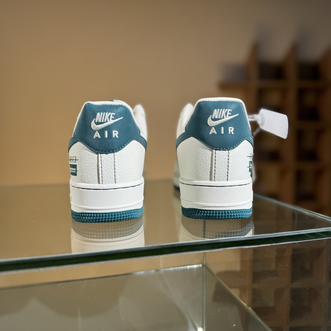 260 Nike Air Force 1'07 Low 联名 湖水蓝 空军一号低帮休闲板鞋 KJ1688-005-Chinese UA Cheap High Quatity Brand Clothes Bags handbags Sneakers wholesale wholesaler seller from China Factory suppliers Fashion Clothing Shoes best Quality Beautiful Price 260 Nike Air Force 1'07 Low 联名 湖水蓝 空军一号低帮休闲板鞋 KJ1688-005