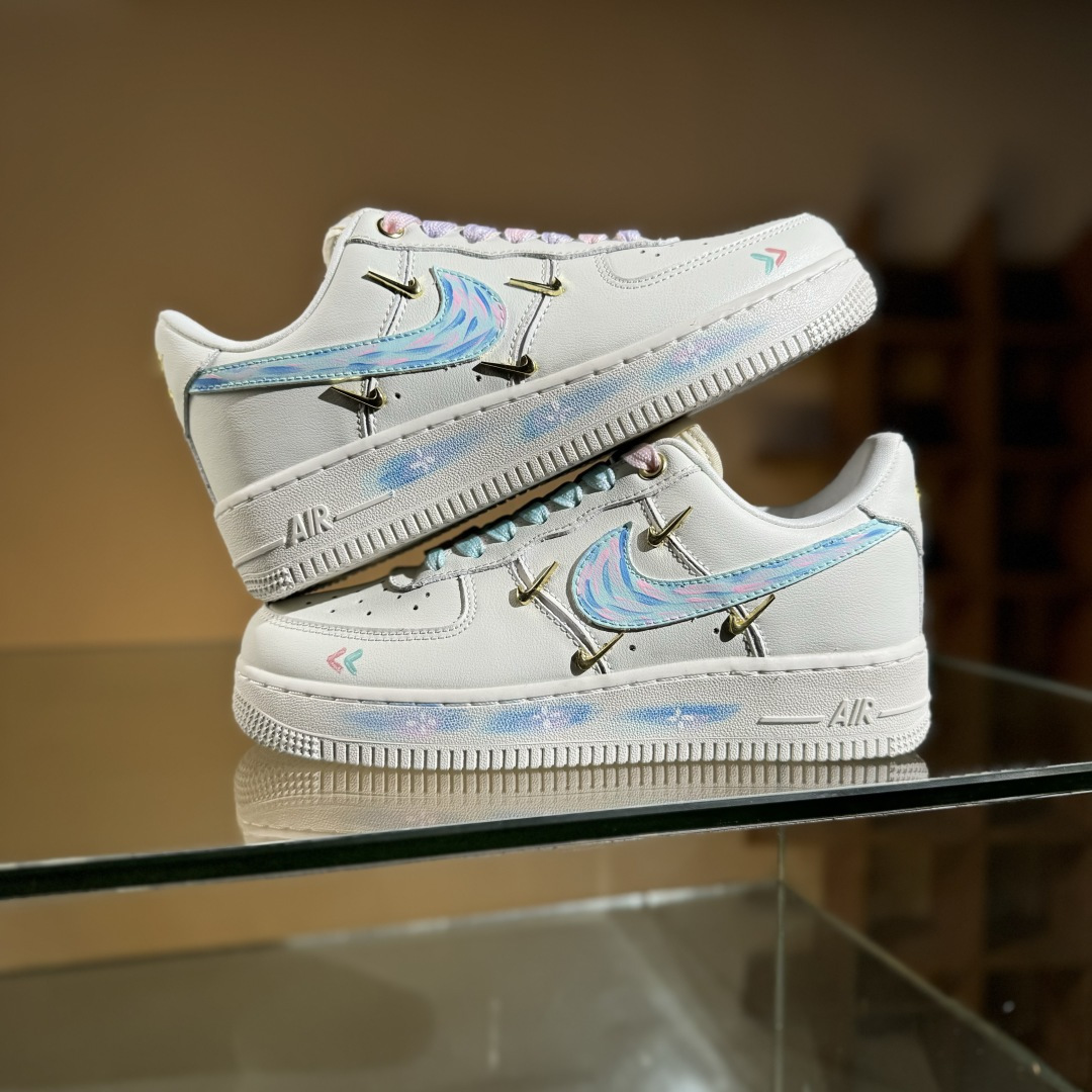 260 Nike Air Force 1'07 Low ”Monet Impression” 手绘涂鸦 莫奈印象 空军一号定制休闲板鞋 FV3654-211-Chinese UA Cheap High Quatity Brand Clothes Bags handbags Sneakers wholesale wholesaler seller from China Factory suppliers Fashion Clothing Shoes best Quality Beautiful Price 260 Nike Air Force 1'07 Low ”Monet Impression” 手绘涂鸦 莫奈印象 空军一号定制休闲板鞋 FV3654-211
