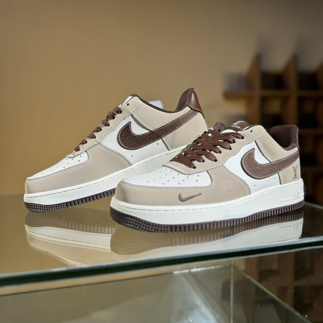 260 Nike Air Force 1'07 Low LV联名 棕布勾 空军一号低帮休闲板鞋 KK1988-091-Chinese UA Cheap High Quatity Brand Clothes Bags handbags Sneakers wholesale wholesaler seller from China Factory suppliers Fashion Clothing Shoes best Quality Beautiful Price 260 Nike Air Force 1'07 Low LV联名 棕布勾 空军一号低帮休闲板鞋 KK1988-091