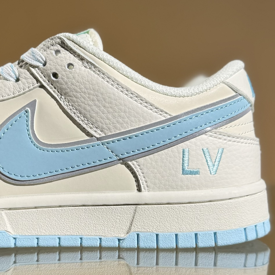 280 Nike SB Dunk Low LV联名 米白浅蓝 周年高端定制 低帮休闲板鞋 KK1333-048-Chinese UA Cheap High Quatity Brand Clothes Bags handbags Sneakers wholesale wholesaler seller from China Factory suppliers Fashion Clothing Shoes best Quality Beautiful Price 280 Nike SB Dunk Low LV联名 米白浅蓝 周年高端定制 低帮休闲板鞋 KK1333-048
