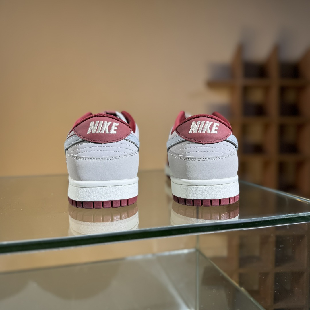 280 Nike SB Dunk Low x GUCCI 红灰小勾 XY2026-157-Chinese UA Cheap High Quatity Brand Clothes Bags handbags Sneakers wholesale wholesaler seller from China Factory suppliers Fashion Clothing Shoes best Quality Beautiful Price 280 Nike SB Dunk Low x GUCCI 红灰小勾 XY2026-157