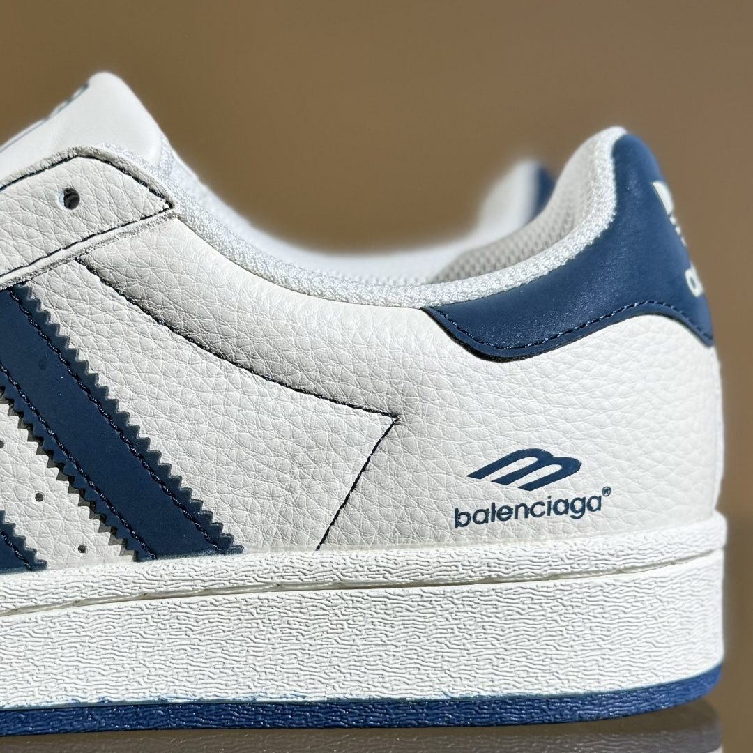 240 Adidas originals SUPERSTAR “巴黎世家联名---奶白蓝”高端定制 低帮休闲板鞋 QF5805-Chinese UA Cheap High Quatity Brand Clothes Bags handbags Sneakers wholesale wholesaler seller from China Factory suppliers Fashion Clothing Shoes best Quality Beautiful Price 240 Adidas originals SUPERSTAR “巴黎世家联名---奶白蓝”高端定制 低帮休闲板鞋 QF5805