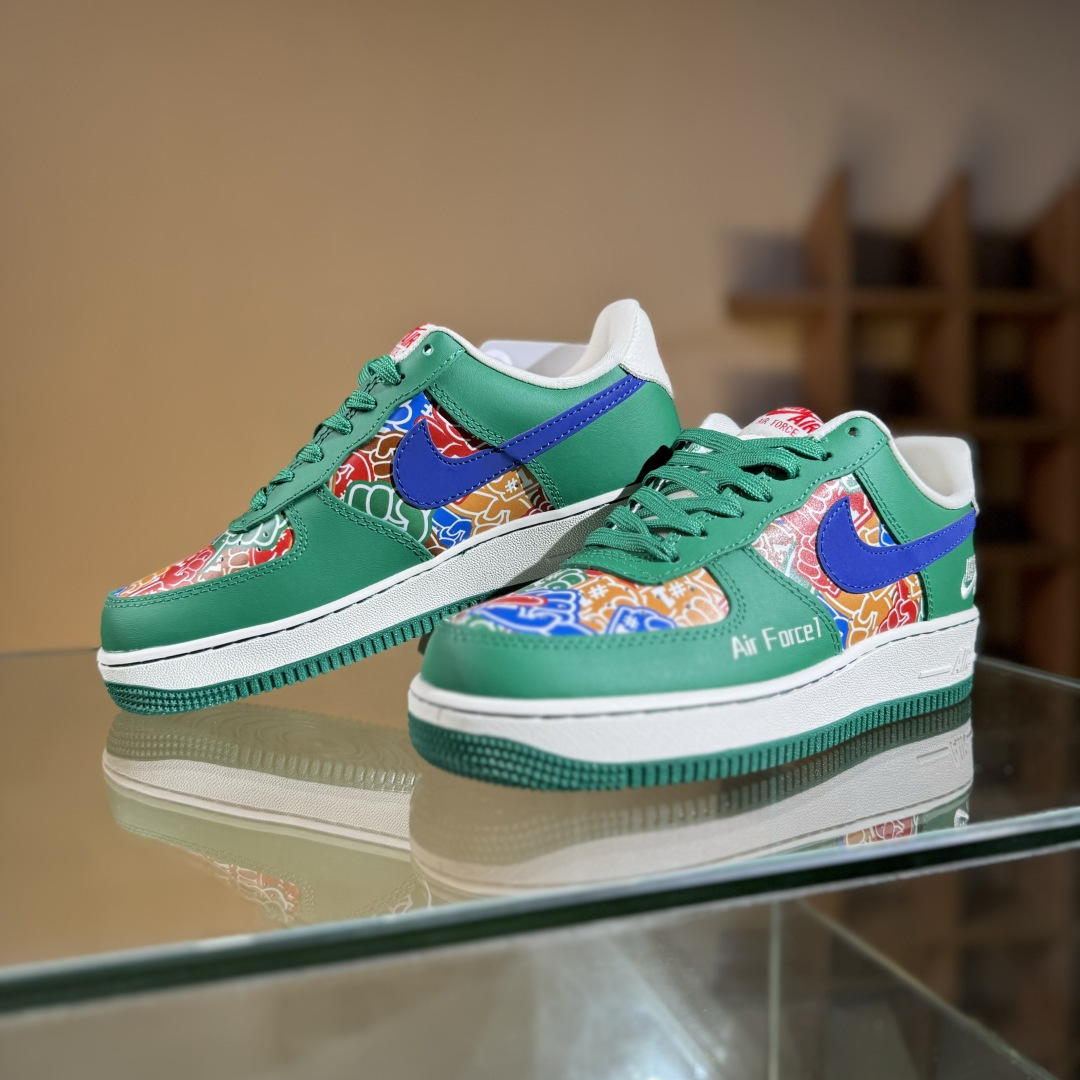 260 Nike Air Force 1'07 Low 联名 双拼绿蓝勾 空军一号低帮休闲板鞋 KJ1688-007-Chinese UA Cheap High Quatity Brand Clothes Bags handbags Sneakers wholesale wholesaler seller from China Factory suppliers Fashion Clothing Shoes best Quality Beautiful Price 260 Nike Air Force 1'07 Low 联名 双拼绿蓝勾 空军一号低帮休闲板鞋 KJ1688-007