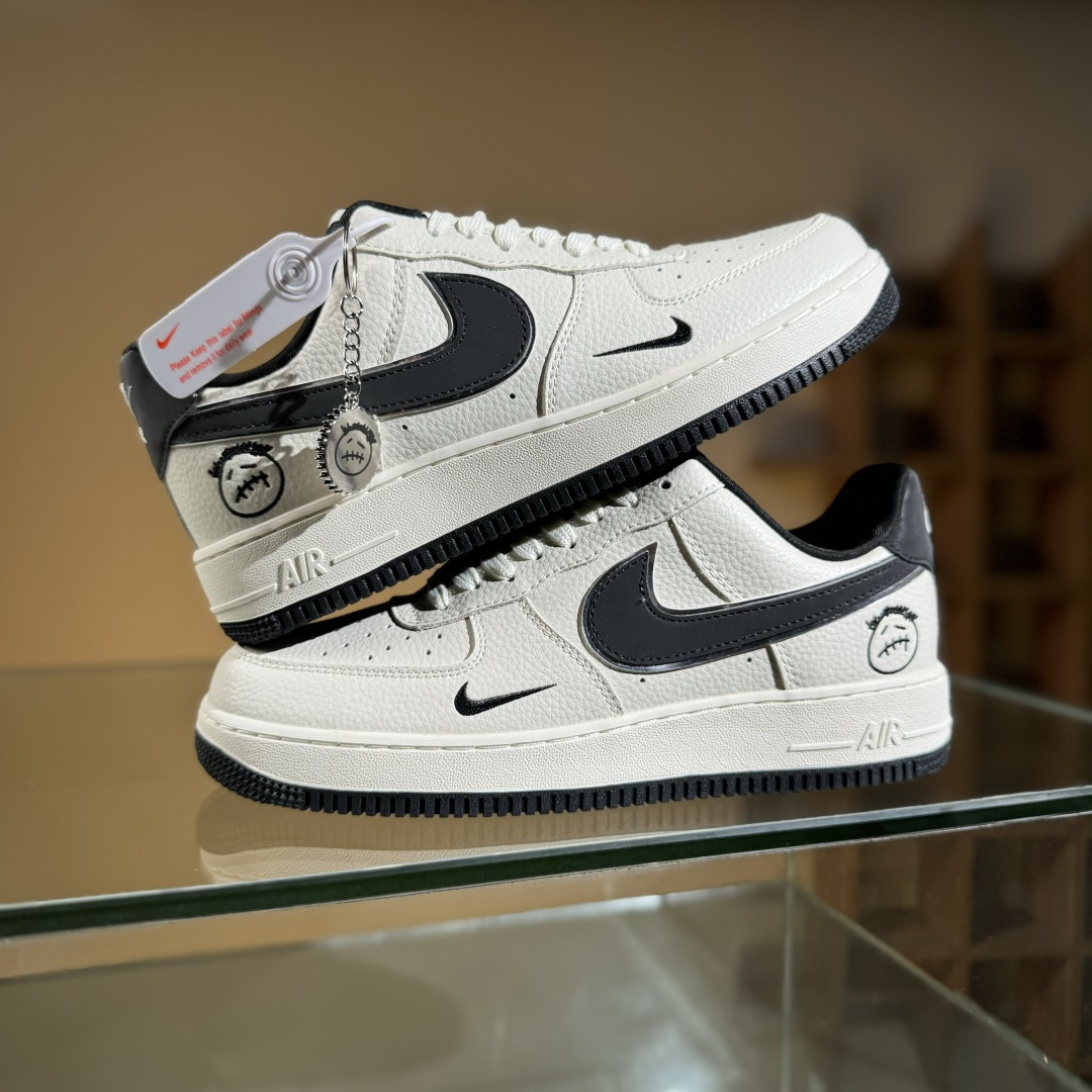 260 Nike Air Force 1 Low 07 白黑小勾 DF0188-072-Chinese UA Cheap High Quatity Brand Clothes Bags handbags Sneakers wholesale wholesaler seller from China Factory suppliers Fashion Clothing Shoes best Quality Beautiful Price 260 Nike Air Force 1 Low 07 白黑小勾 DF0188-072