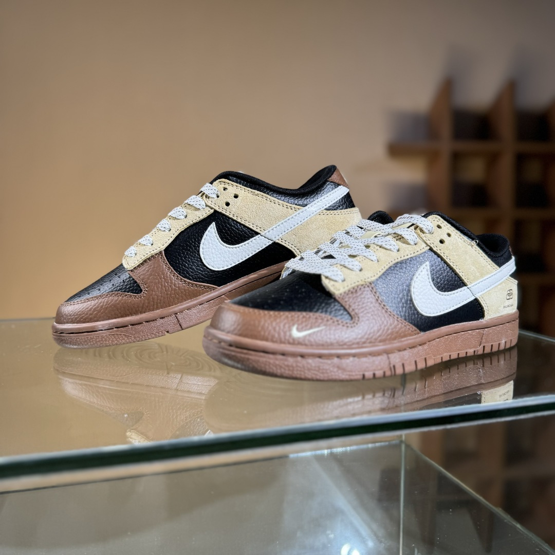 260 Nike SB Dunk Low x Balenciaga 棕黑小勾满天星 FX1588-313-Chinese UA Cheap High Quatity Brand Clothes Bags handbags Sneakers wholesale wholesaler seller from China Factory suppliers Fashion Clothing Shoes best Quality Beautiful Price 260 Nike SB Dunk Low x Balenciaga 棕黑小勾满天星 FX1588-313