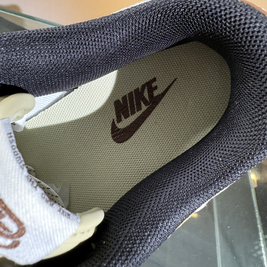 260 Nike SB Dunk Low x Balenciaga 棕黑小勾满天星 FX1588-313-Chinese UA Cheap High Quatity Brand Clothes Bags handbags Sneakers wholesale wholesaler seller from China Factory suppliers Fashion Clothing Shoes best Quality Beautiful Price 260 Nike SB Dunk Low x Balenciaga 棕黑小勾满天星 FX1588-313