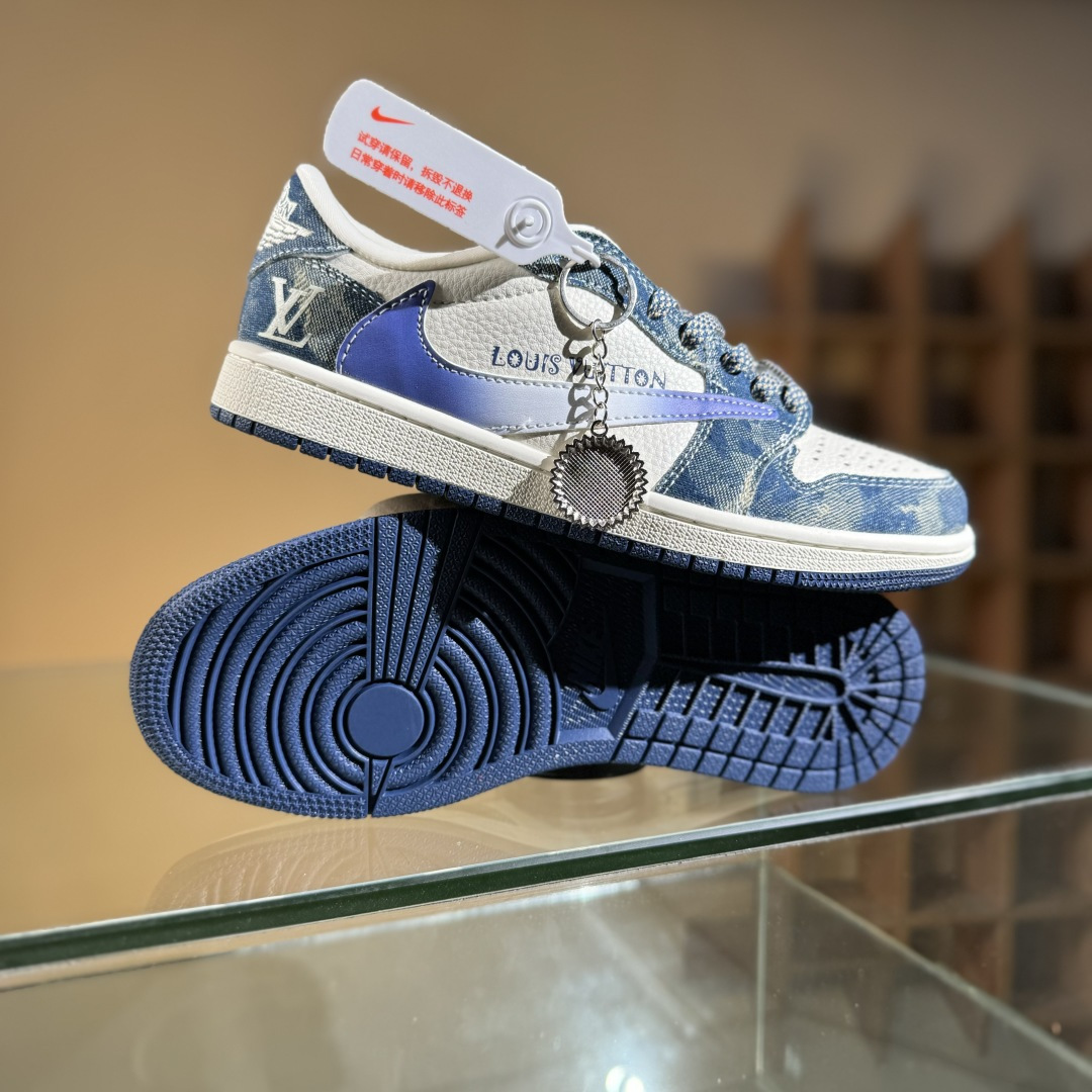 280 Travis Scott x Nike Air Jordan 1 Low x Louis Vuitton Air Jordan 1 Low 反转牛仔蓝白满天星倒钩 XQ1979-002-Chinese UA Cheap High Quatity Brand Clothes Bags handbags Sneakers wholesale wholesaler seller from China Factory suppliers Fashion Clothing Shoes best Quality Beautiful Price 280 Travis Scott x Nike Air Jordan 1 Low x Louis Vuitton Air Jordan 1 Low 反转牛仔蓝白满天星倒钩 XQ1979-002