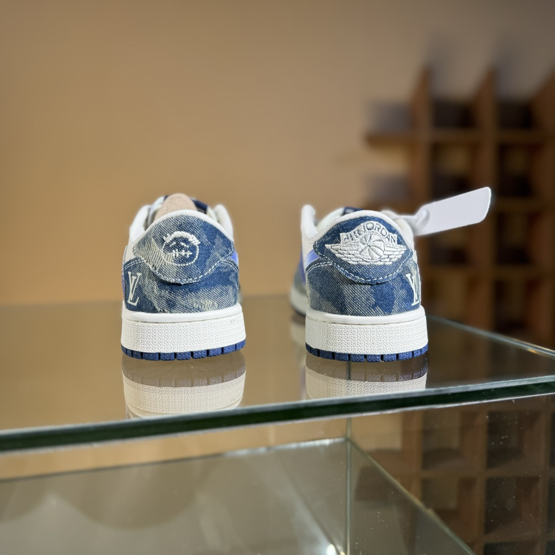 280 Travis Scott x Nike Air Jordan 1 Low x Louis Vuitton Air Jordan 1 Low 反转牛仔蓝白满天星倒钩 XQ1979-002-Chinese UA Cheap High Quatity Brand Clothes Bags handbags Sneakers wholesale wholesaler seller from China Factory suppliers Fashion Clothing Shoes best Quality Beautiful Price 280 Travis Scott x Nike Air Jordan 1 Low x Louis Vuitton Air Jordan 1 Low 反转牛仔蓝白满天星倒钩 XQ1979-002