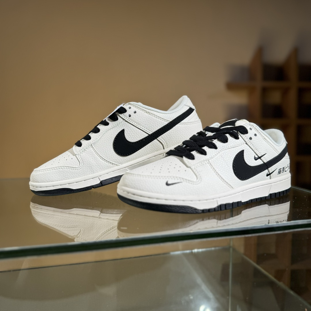 260 Nike SB Dunk Low 藤原豆腐店 白黑三小勾 XD1588-225-Chinese UA Cheap High Quatity Brand Clothes Bags handbags Sneakers wholesale wholesaler seller from China Factory suppliers Fashion Clothing Shoes best Quality Beautiful Price 260 Nike SB Dunk Low 藤原豆腐店 白黑三小勾 XD1588-225