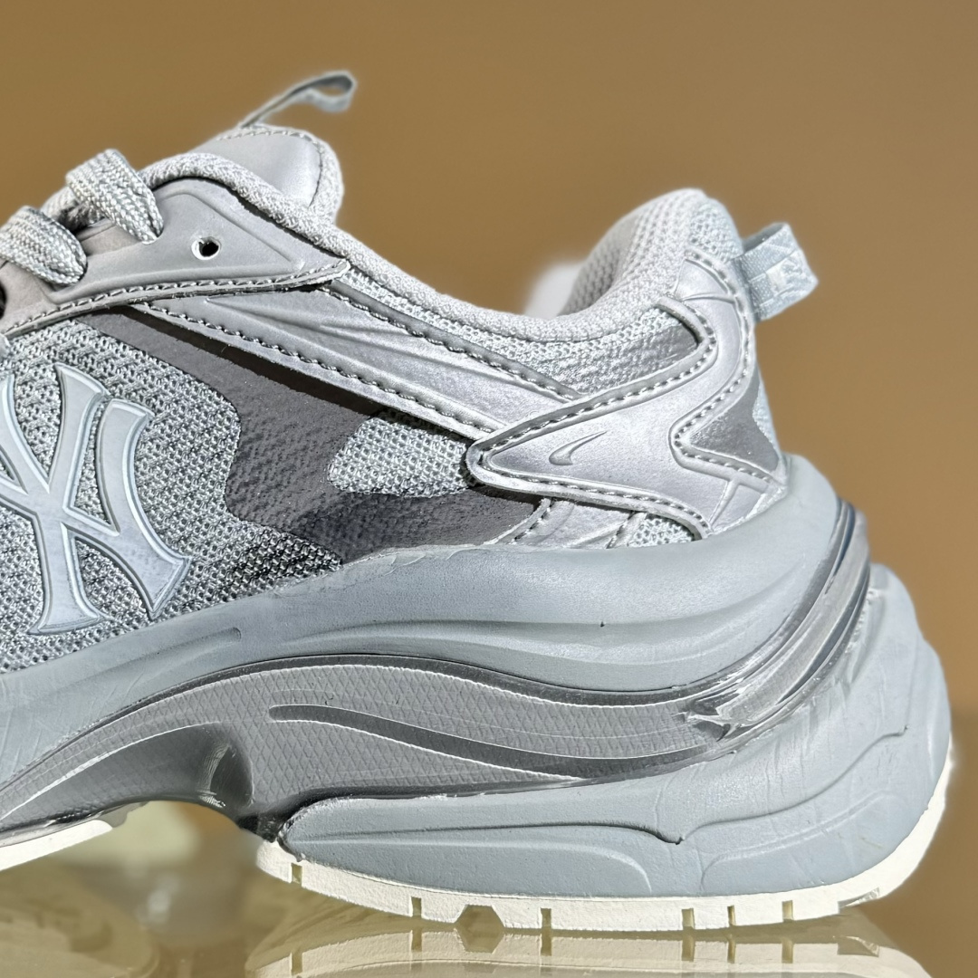 180 NY美国榄球洋基队 x MLB Chunky Runner Basic 厚底老爹厚底休闲运动慢跑鞋 3ARNSPD5N-Chinese UA Cheap High Quatity Brand Clothes Bags handbags Sneakers wholesale wholesaler seller from China Factory suppliers Fashion Clothing Shoes best Quality Beautiful Price 180 NY美国榄球洋基队 x MLB Chunky Runner Basic 厚底老爹厚底休闲运动慢跑鞋 3ARNSPD5N