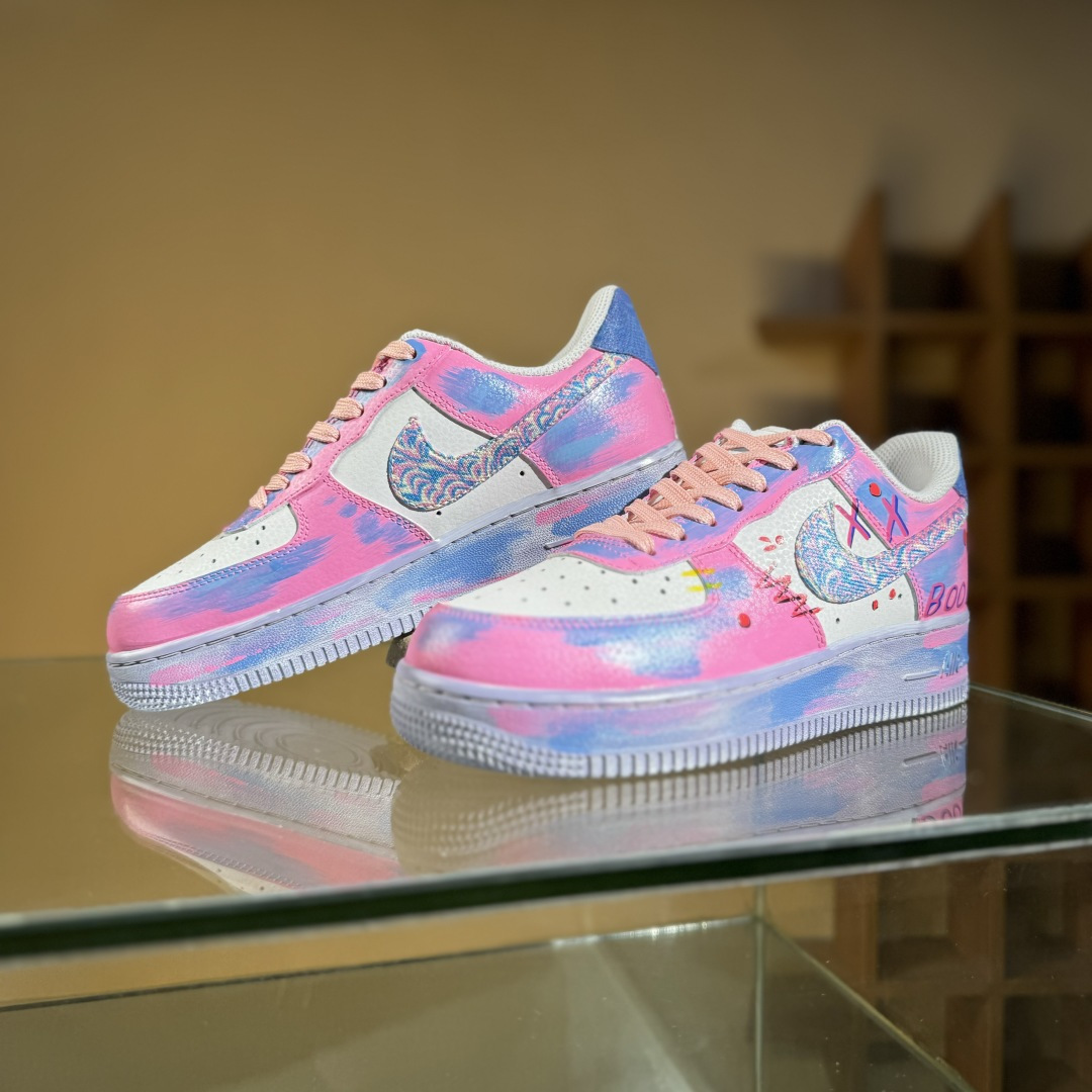 260 Nike Air Force 1'07 Low ”Pink Daisy Nebula” 手绘涂鸦 粉黛星云 空军一号定制休闲板鞋 CZ0377-202-Chinese UA Cheap High Quatity Brand Clothes Bags handbags Sneakers wholesale wholesaler seller from China Factory suppliers Fashion Clothing Shoes best Quality Beautiful Price 260 Nike Air Force 1'07 Low ”Pink Daisy Nebula” 手绘涂鸦 粉黛星云 空军一号定制休闲板鞋 CZ0377-202