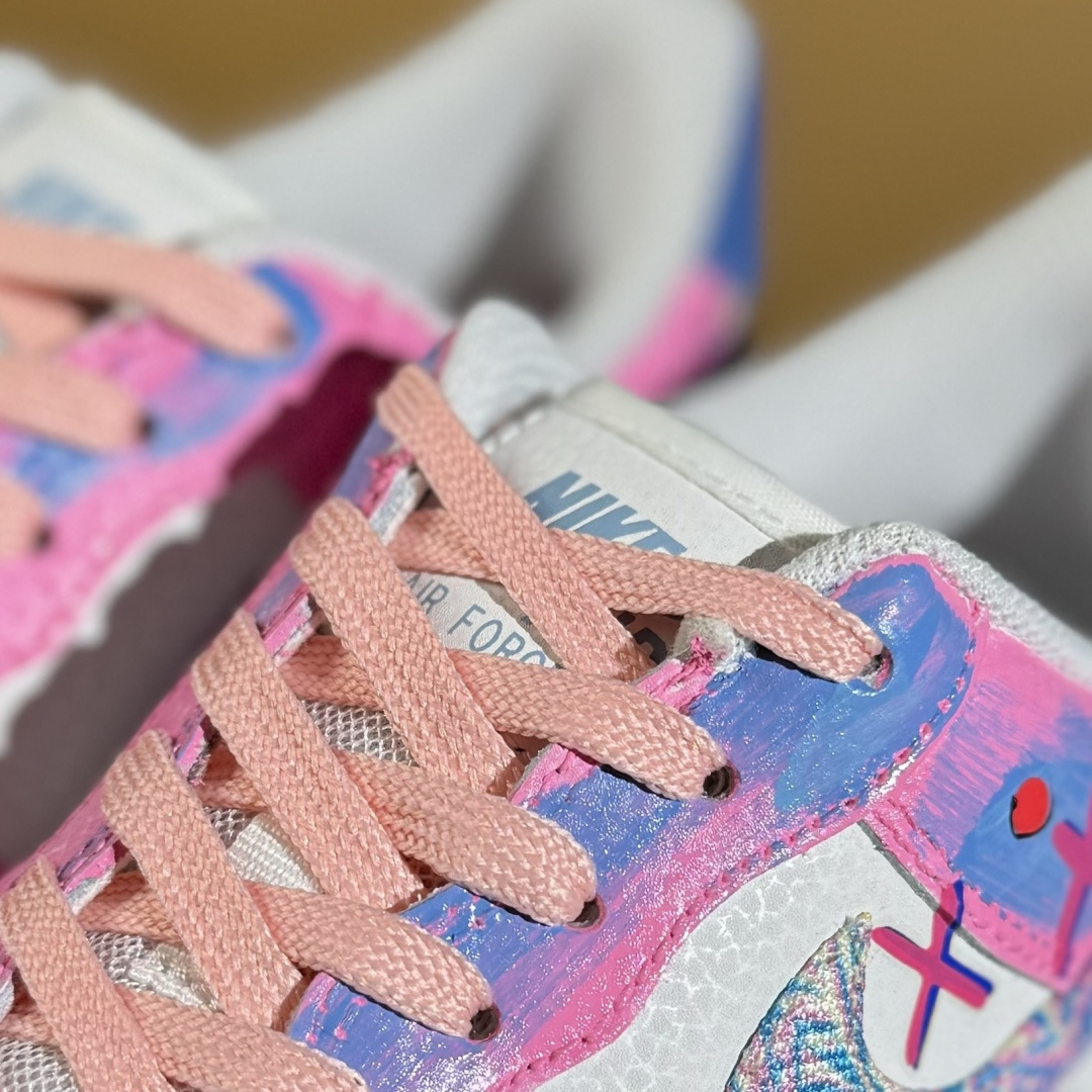 260 Nike Air Force 1'07 Low ”Pink Daisy Nebula” 手绘涂鸦 粉黛星云 空军一号定制休闲板鞋 CZ0377-202-Chinese UA Cheap High Quatity Brand Clothes Bags handbags Sneakers wholesale wholesaler seller from China Factory suppliers Fashion Clothing Shoes best Quality Beautiful Price 260 Nike Air Force 1'07 Low ”Pink Daisy Nebula” 手绘涂鸦 粉黛星云 空军一号定制休闲板鞋 CZ0377-202