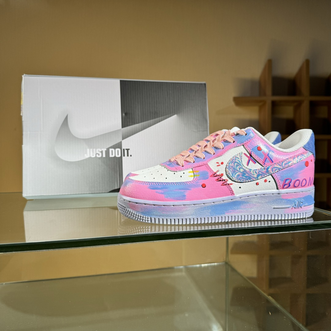260 Nike Air Force 1'07 Low ”Pink Daisy Nebula” 手绘涂鸦 粉黛星云 空军一号定制休闲板鞋 CZ0377-202-Chinese UA Cheap High Quatity Brand Clothes Bags handbags Sneakers wholesale wholesaler seller from China Factory suppliers Fashion Clothing Shoes best Quality Beautiful Price 260 Nike Air Force 1'07 Low ”Pink Daisy Nebula” 手绘涂鸦 粉黛星云 空军一号定制休闲板鞋 CZ0377-202