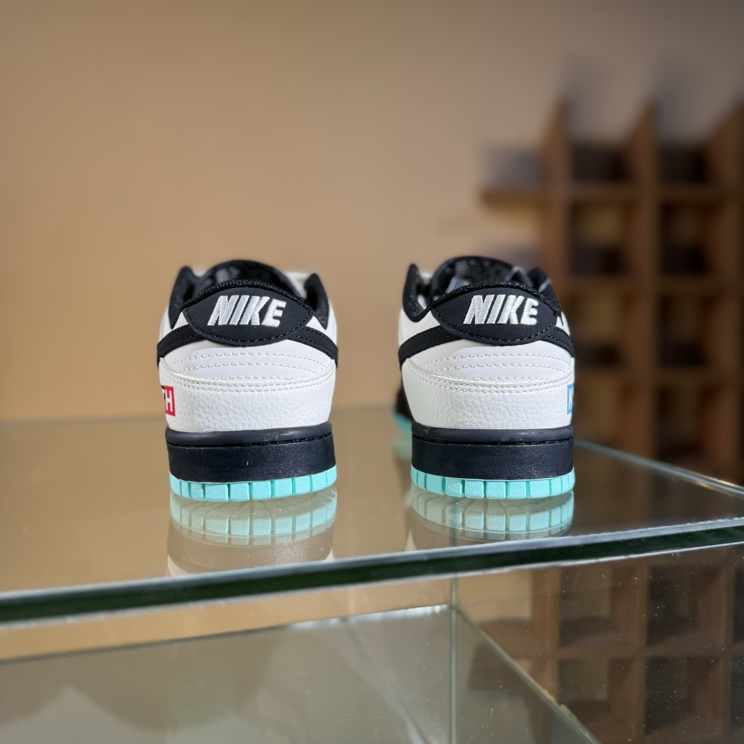 280 Nike SB Dunk Low x KITH 黑白三小勾 QW5836-013-Chinese UA Cheap High Quatity Brand Clothes Bags handbags Sneakers wholesale wholesaler seller from China Factory suppliers Fashion Clothing Shoes best Quality Beautiful Price 280 Nike SB Dunk Low x KITH 黑白三小勾 QW5836-013