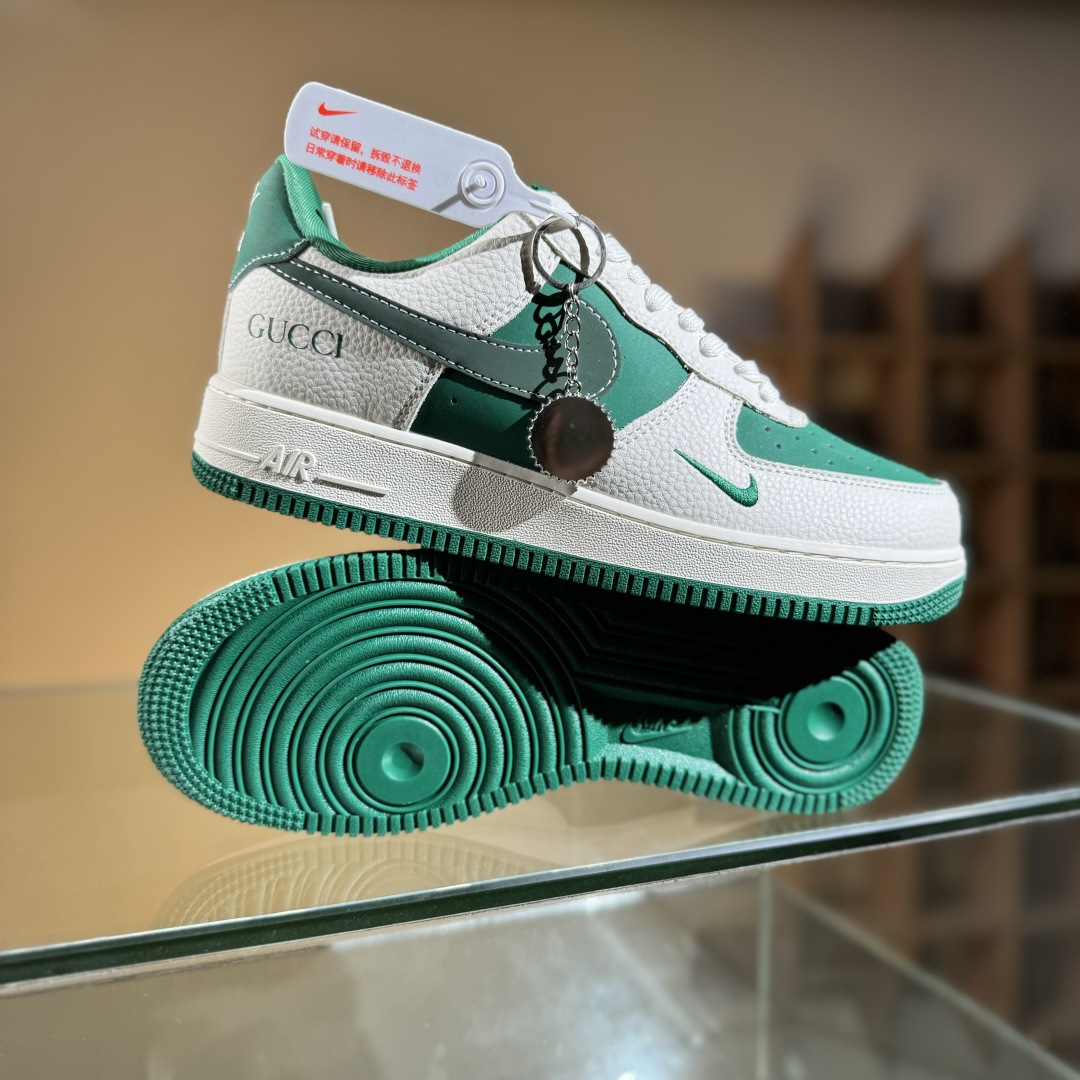 260 Nike Air Force 1 Low 07 x GUCCI 白绿小勾 KK1988-083-Chinese UA Cheap High Quatity Brand Clothes Bags handbags Sneakers wholesale wholesaler seller from China Factory suppliers Fashion Clothing Shoes best Quality Beautiful Price 260 Nike Air Force 1 Low 07 x GUCCI 白绿小勾 KK1988-083