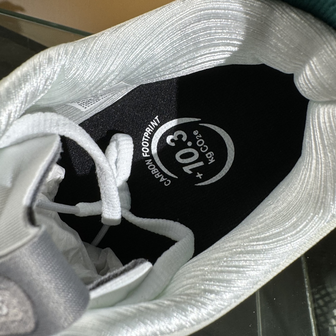 190 Asics Gel-Kayano 32 卡亚诺32代有氧轻量运动慢跑鞋  1011C052-102