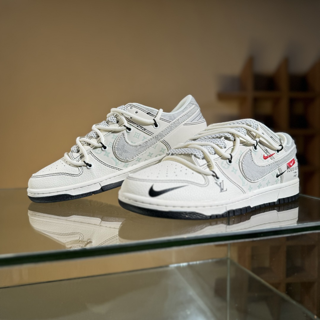 300 Nike SB Dunk Low x Louis Vuitt白灰三小勾绑带满天星 YX5066-379
