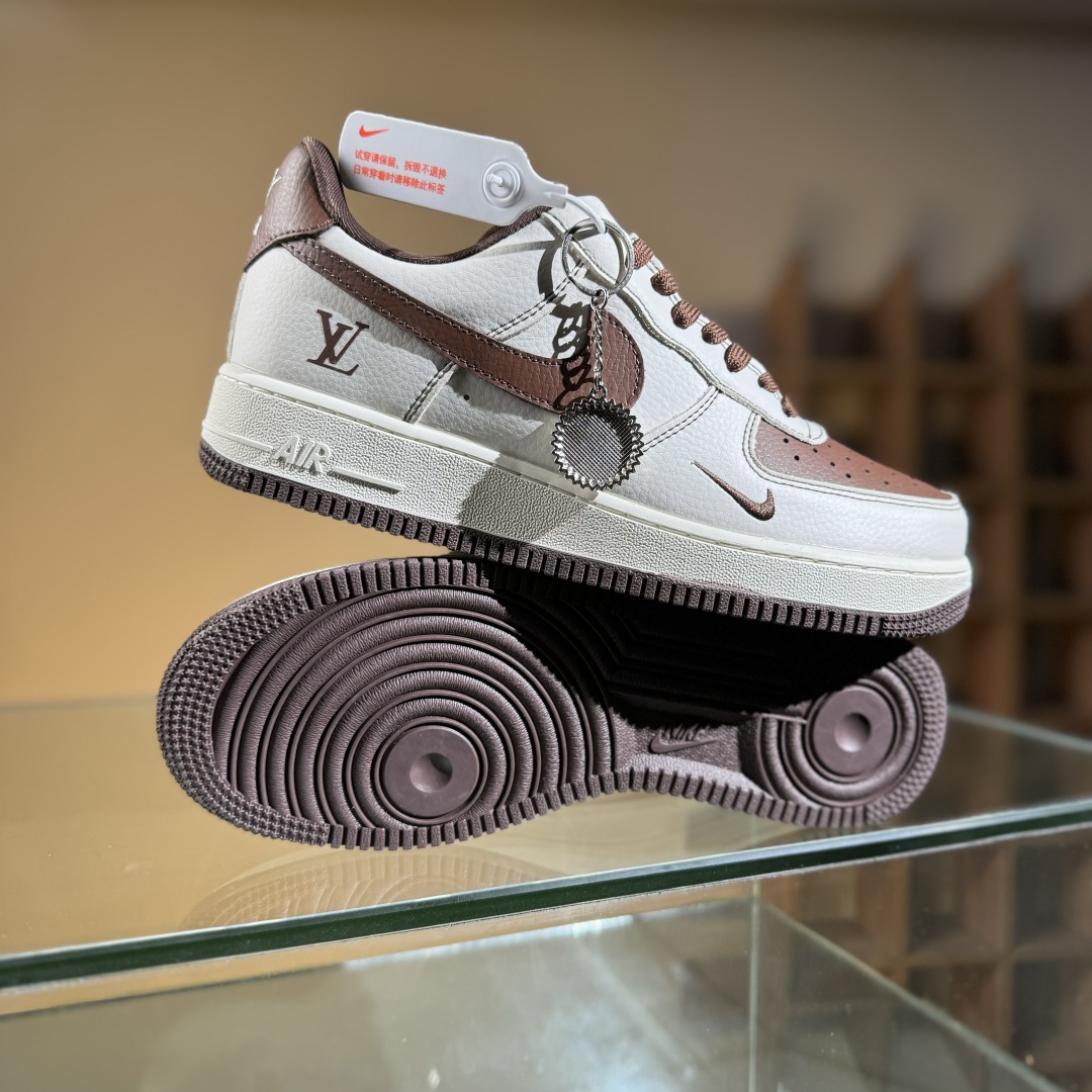260 Nike Air Force 1'07 Low LV联名 巧克力勾 空军一号低帮休闲板鞋 KK1988-087