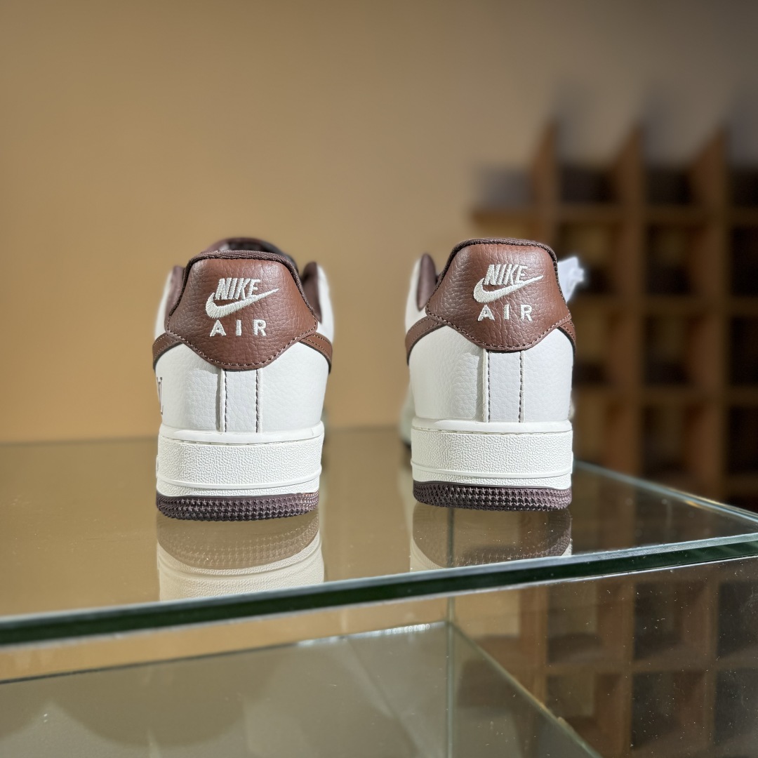 260 Nike Air Force 1'07 Low LV联名 巧克力勾 空军一号低帮休闲板鞋 KK1988-087